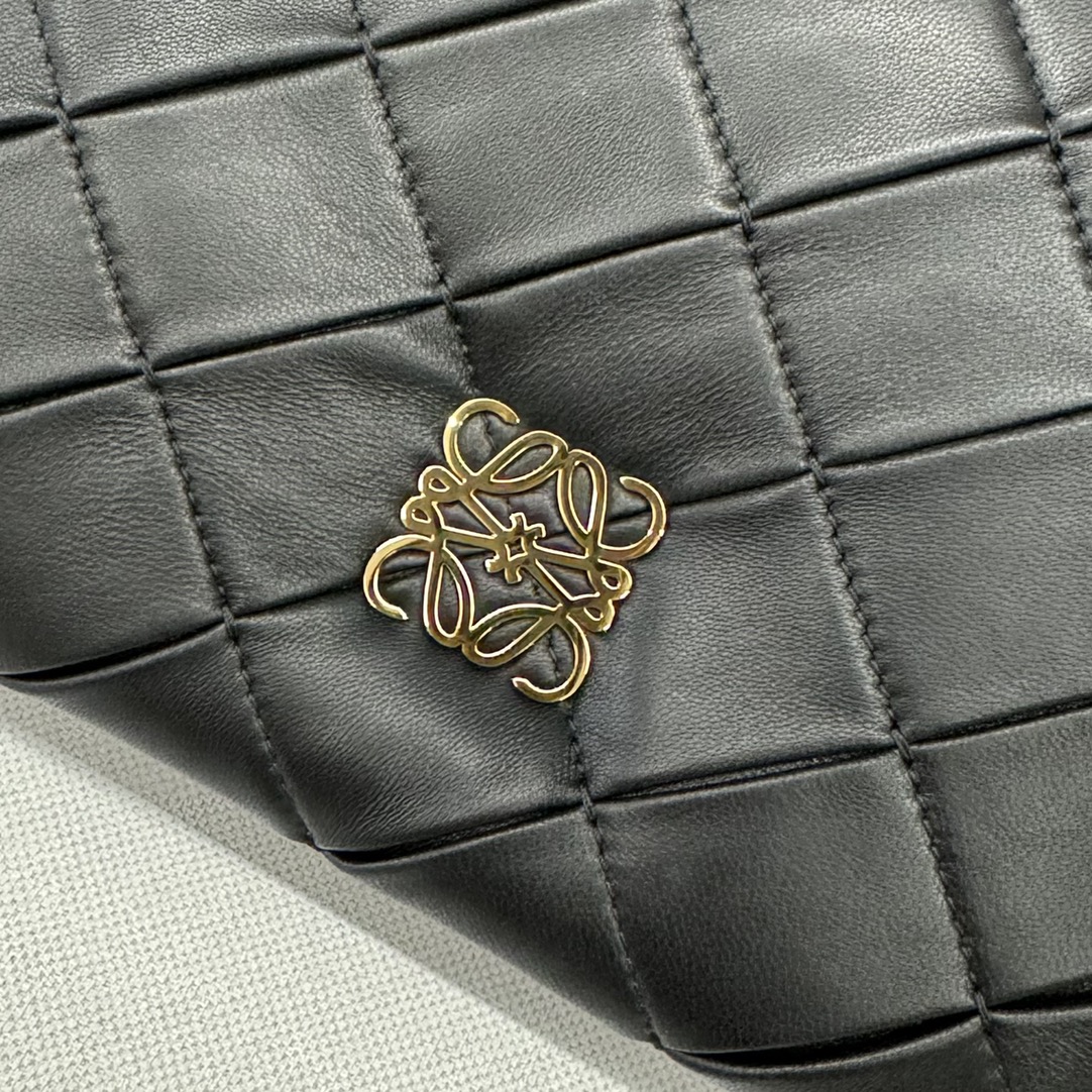 L0ew* puffer goya bag-23*9*17cm