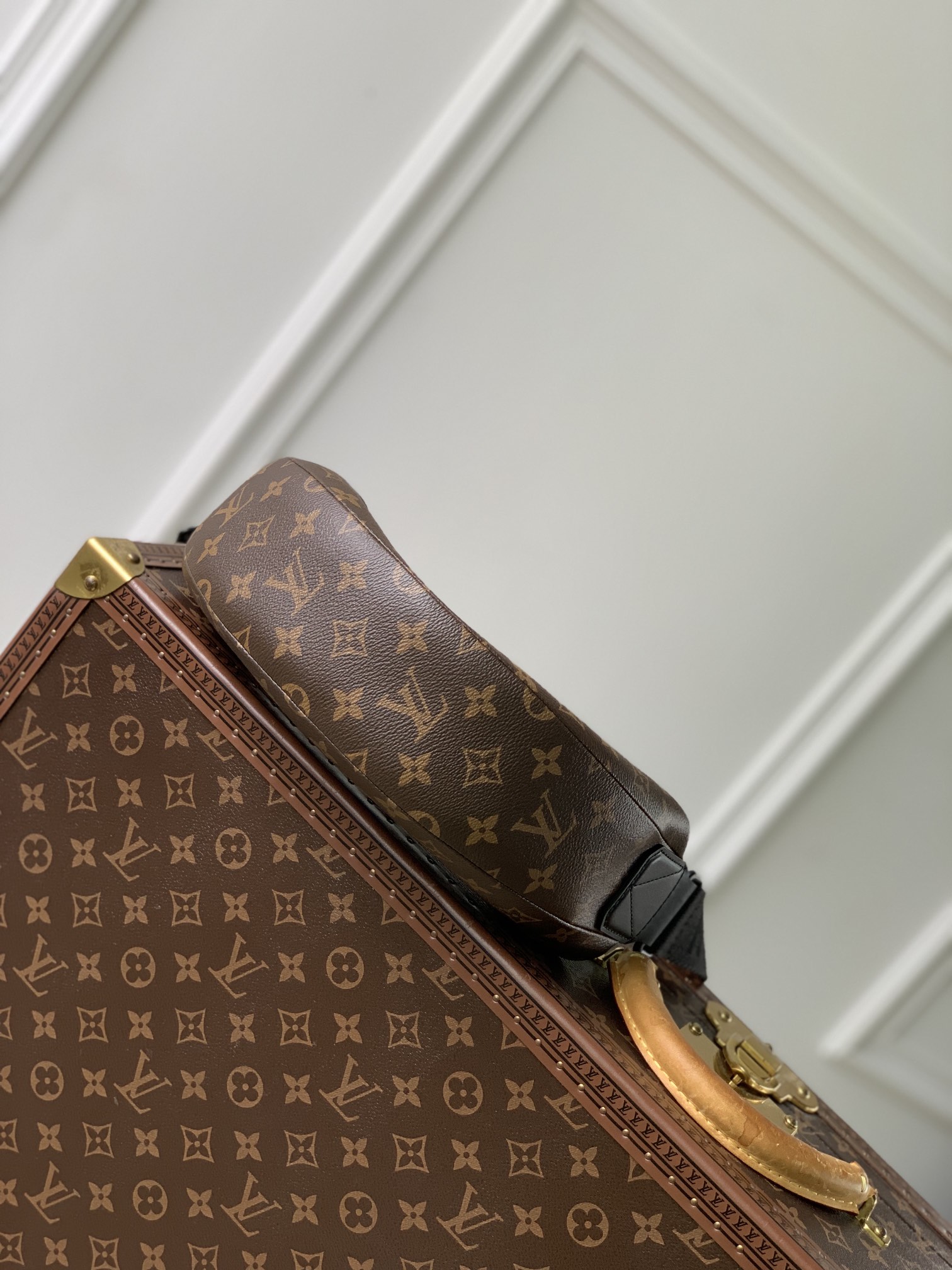 l0*is V*t0n hamac bag-28.5 x 15 x 8cm