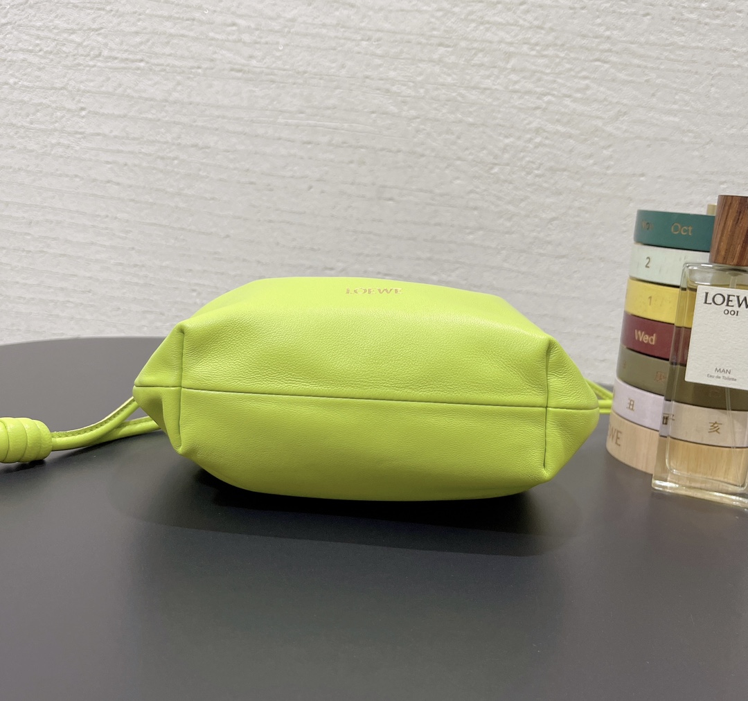 L0ew* flamenco purse 23*5.5*17cm