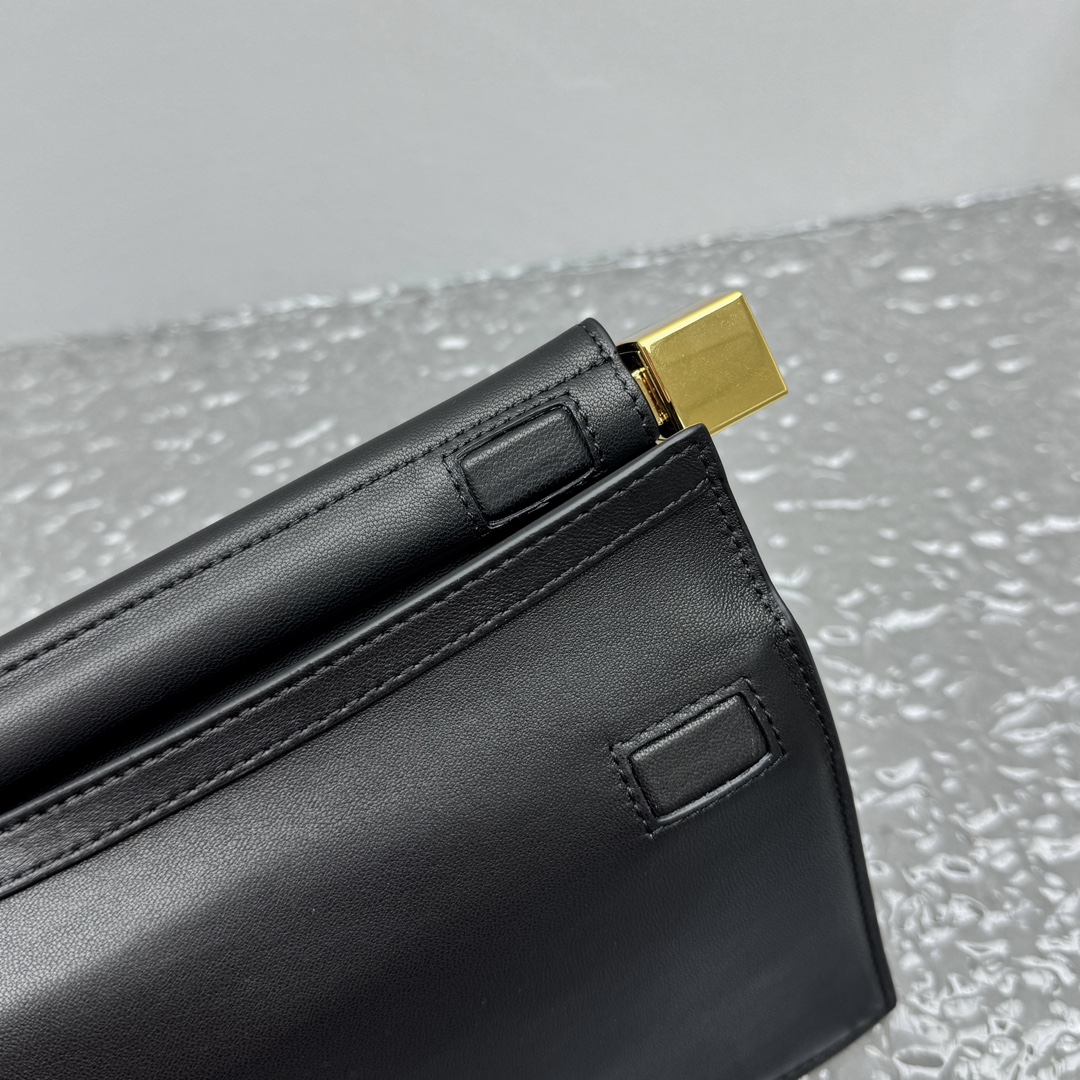 Ja*qvemvs pochette rond bag-20*7*14cm
