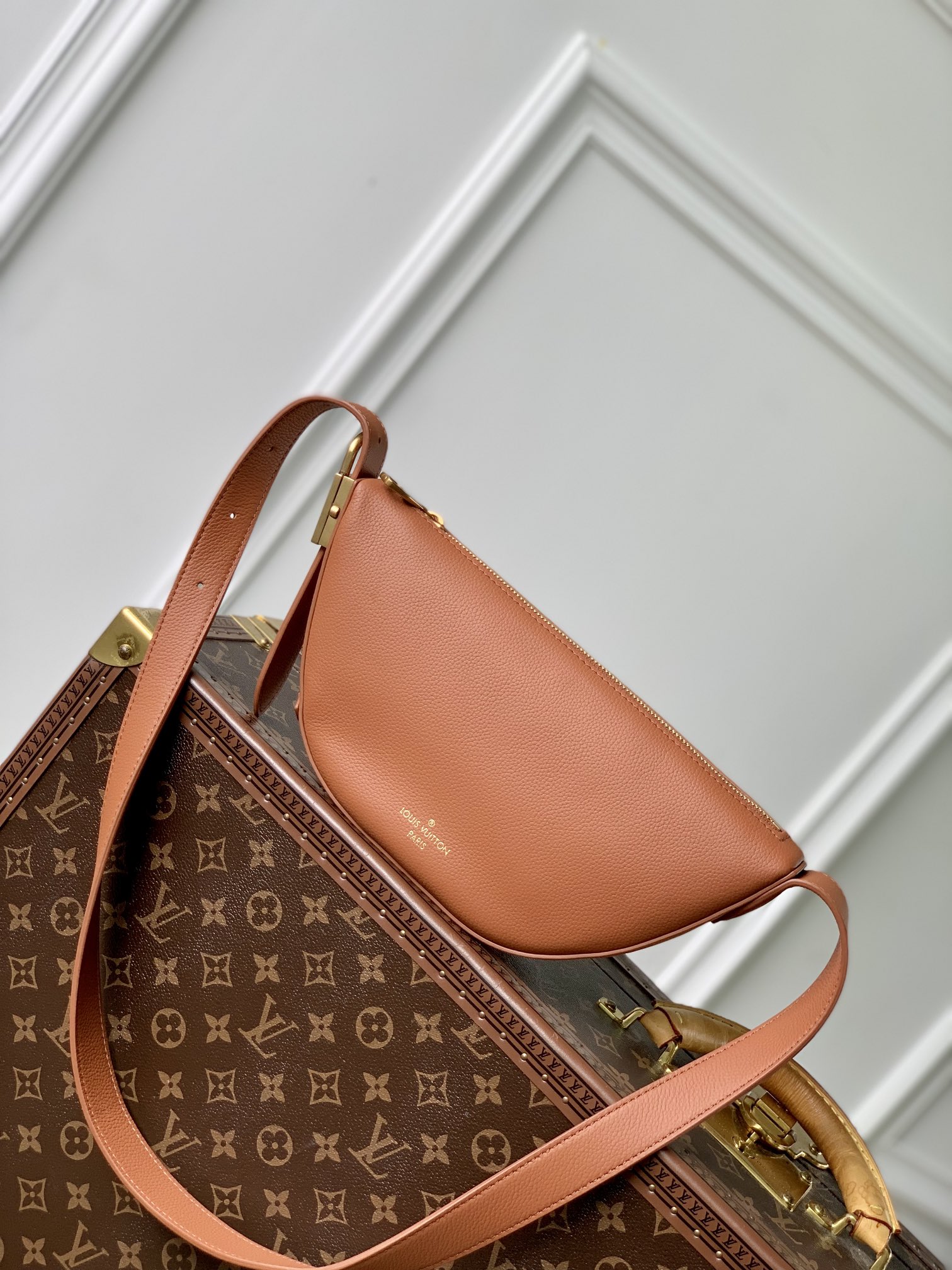 l0*is V*t0n low key bumbag-28*13*5.5cm
