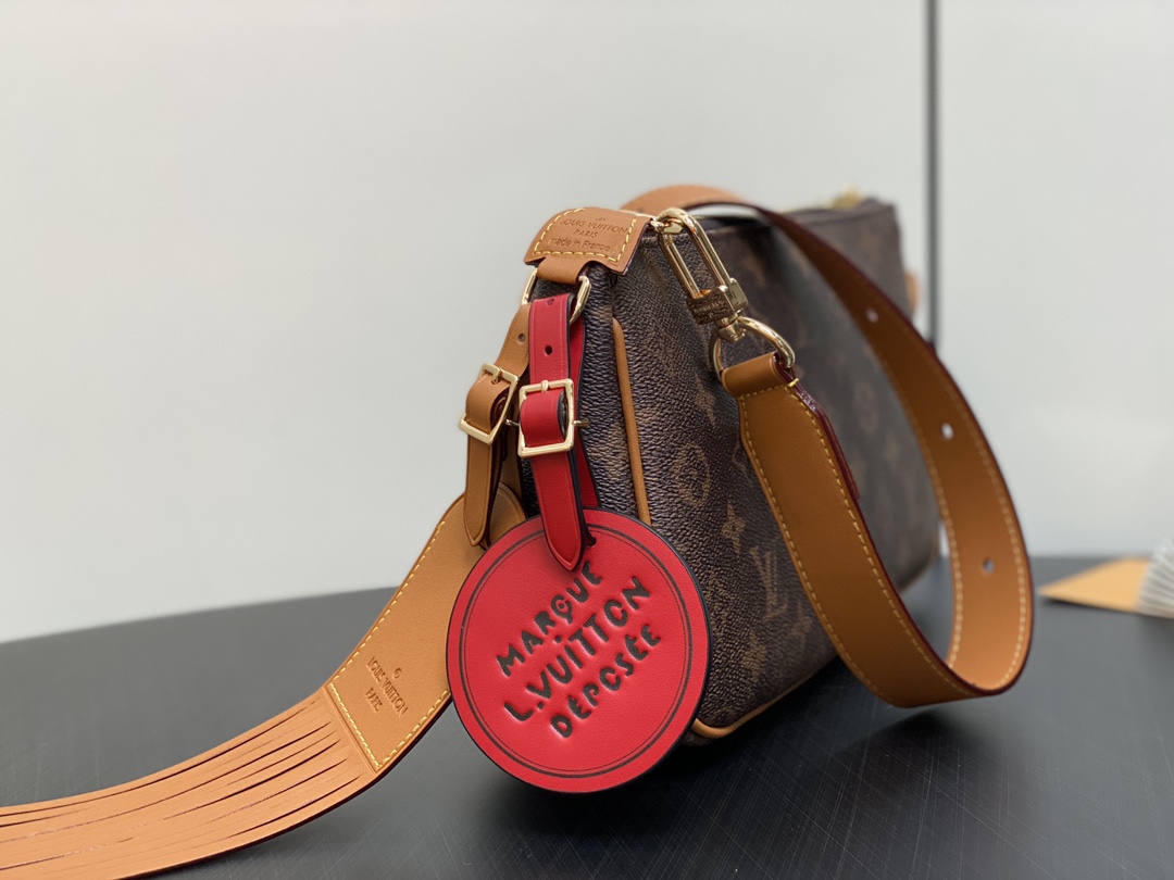 l0*is V*t0npochette accessoire xl m11623-28*16.5*9cm
