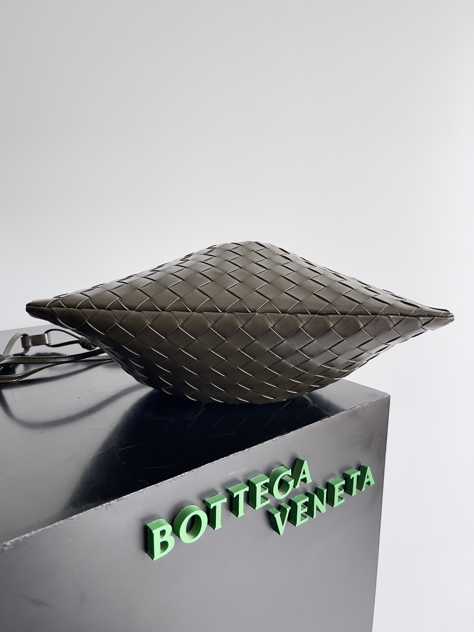 b0tte*a Ven*ta dustbag-32*23*1cm