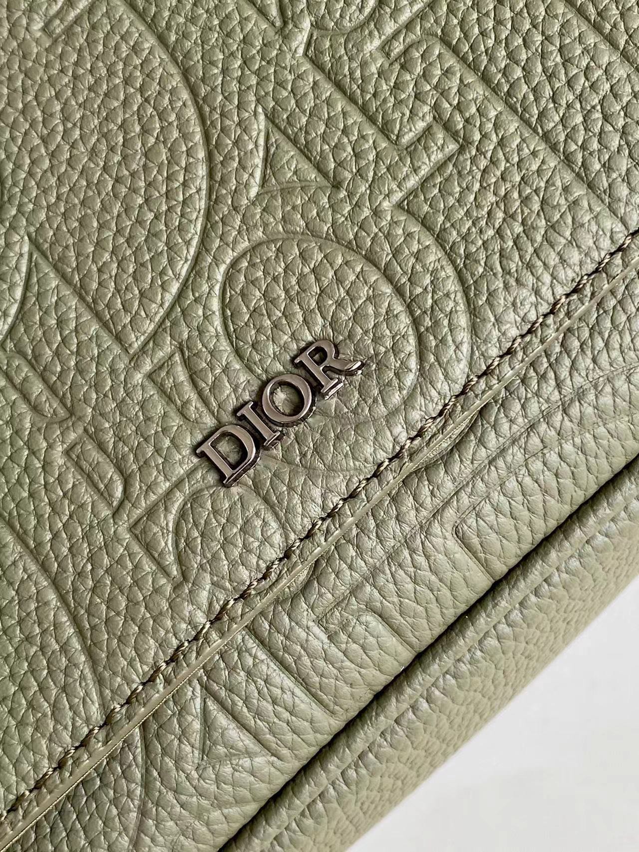 D*or men messenger bag-21 x 18 x 6cm