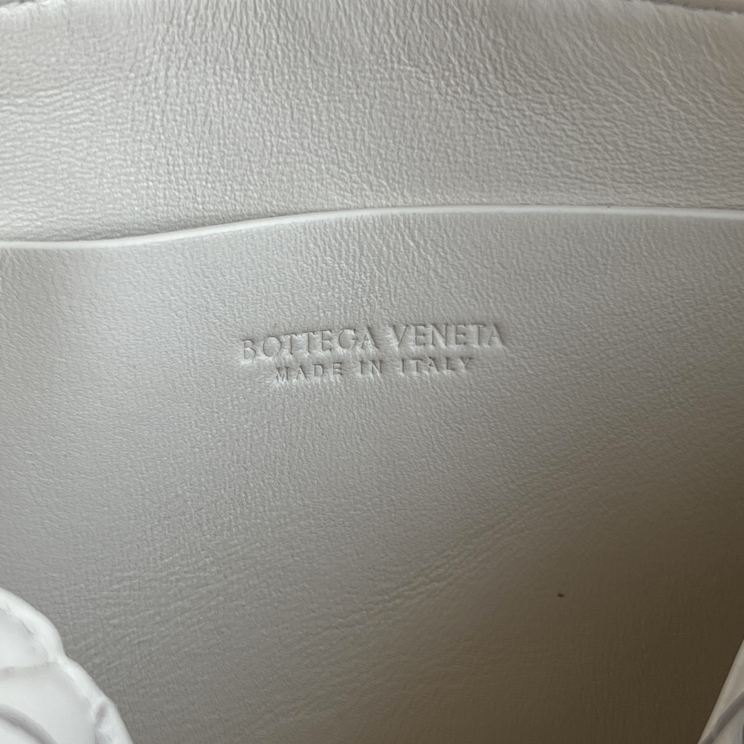 b0tte*a Ven*ta concert pouch -18.5*11.5*8.5cm