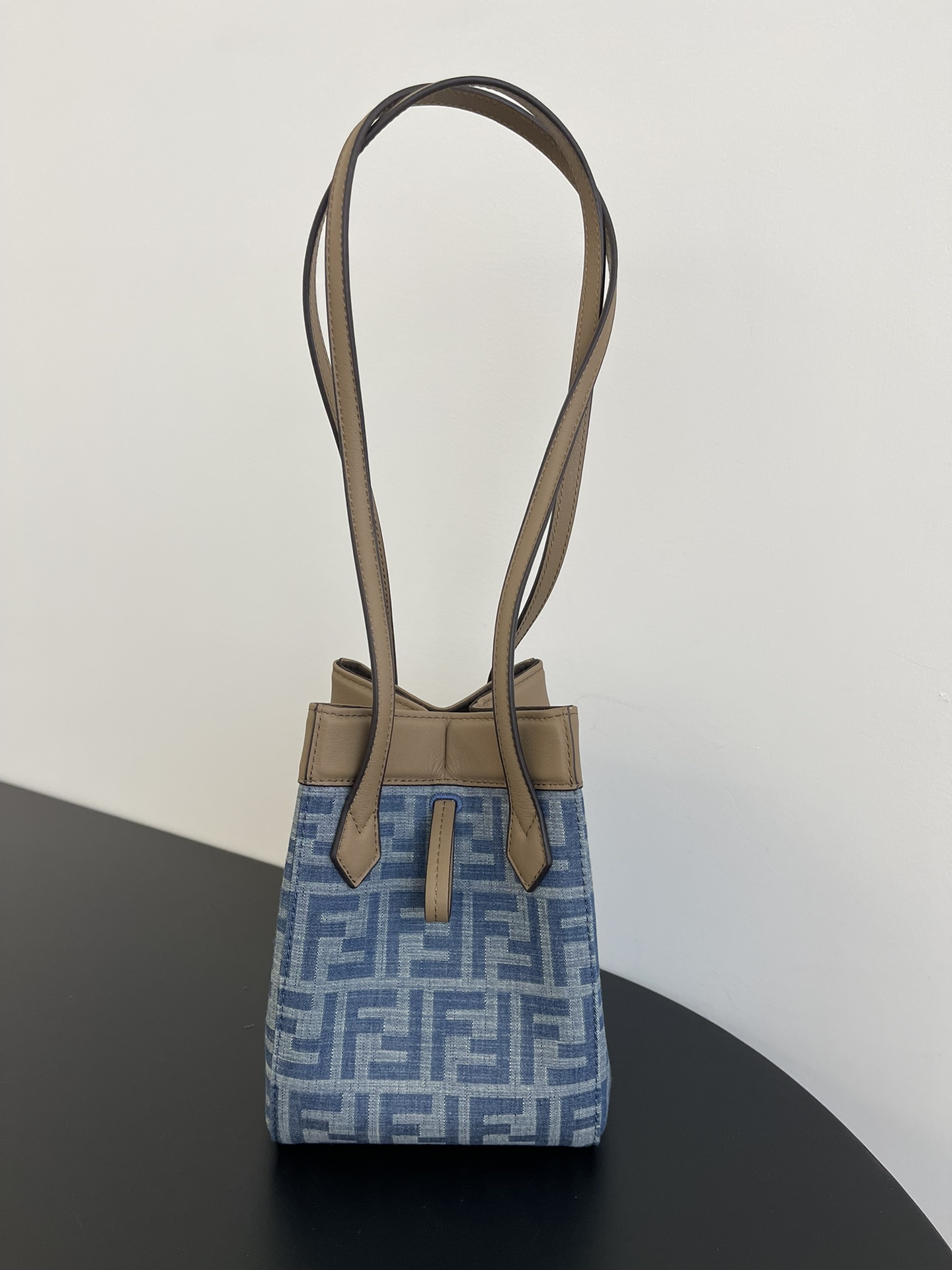 F**di tote-15*18.5*15cm