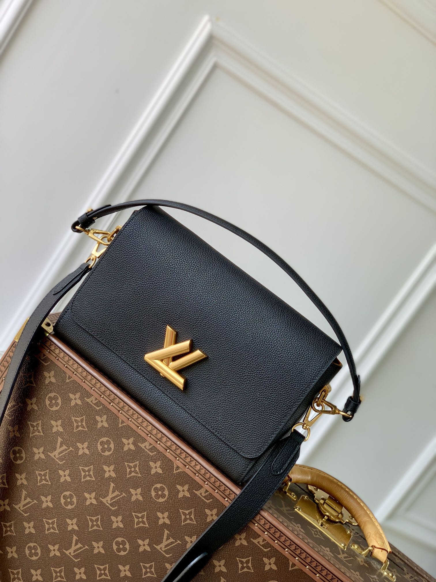 l0*is V*t0n soft twist bag-m24639-27*19*9cm