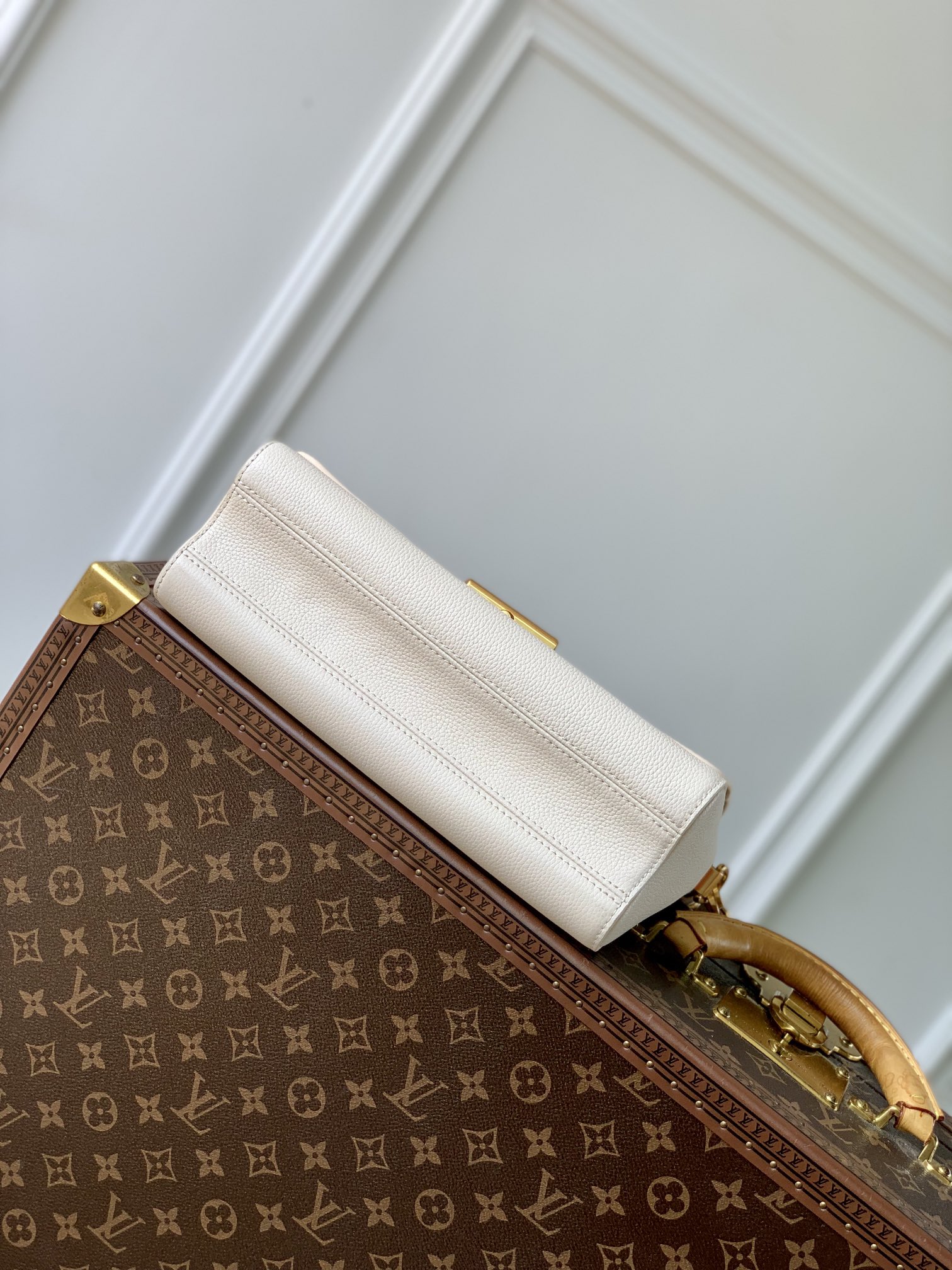 l0*is V*t0n soft twist bag-m24639-27*19*9cm