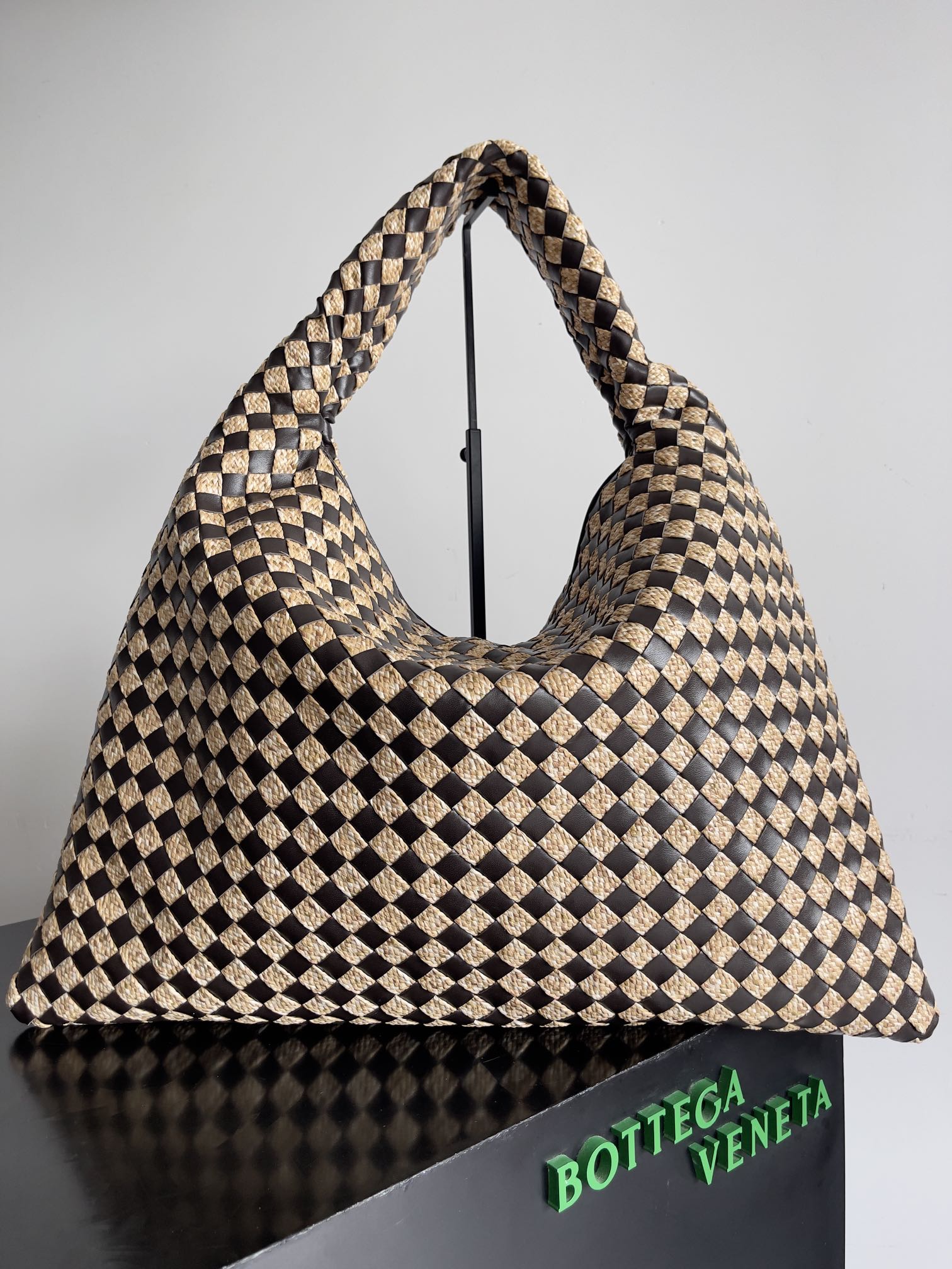 b0tte*a Ven*ta hop bag-53*24*13cm