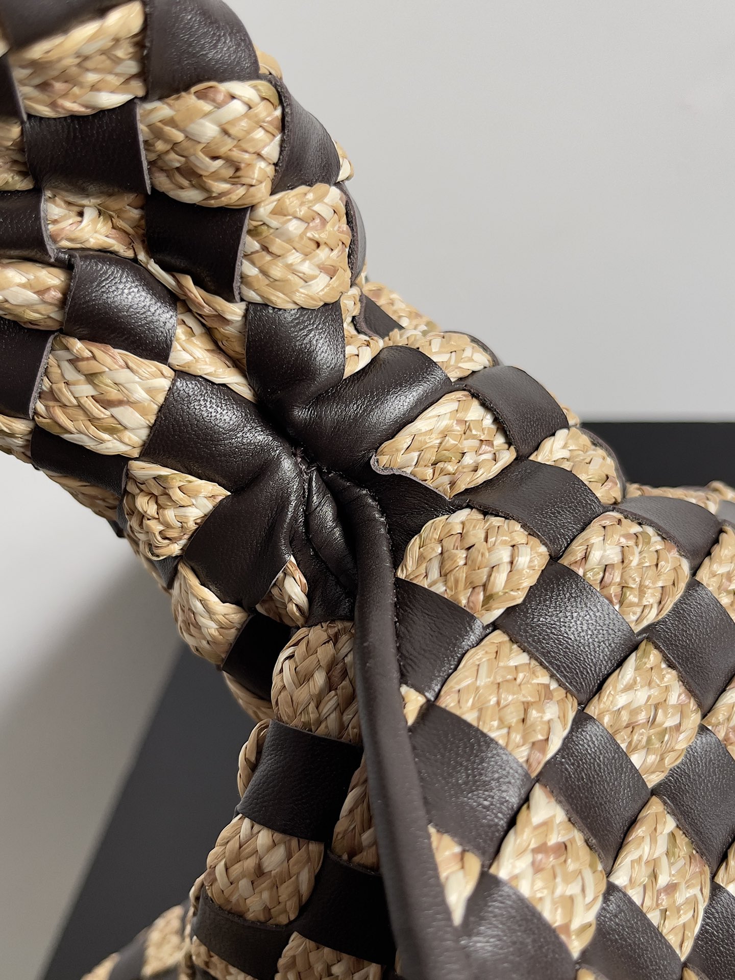b0tte*a Ven*ta hop bag-53*24*13cm