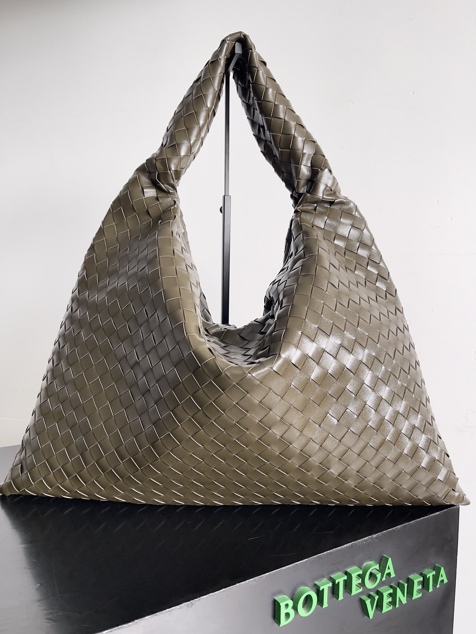 b0tte*a Ven*ta hop bag-53*24*13cm
