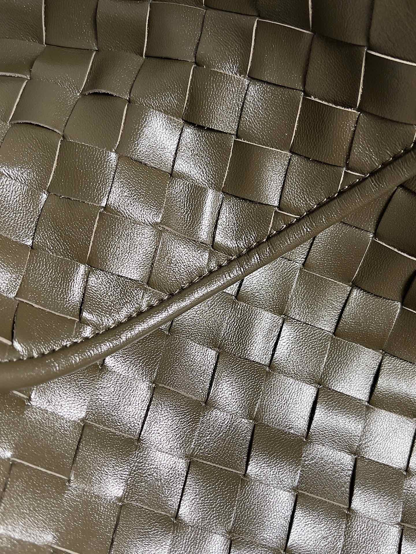 b0tte*a Ven*ta hop bag-53*24*13cm