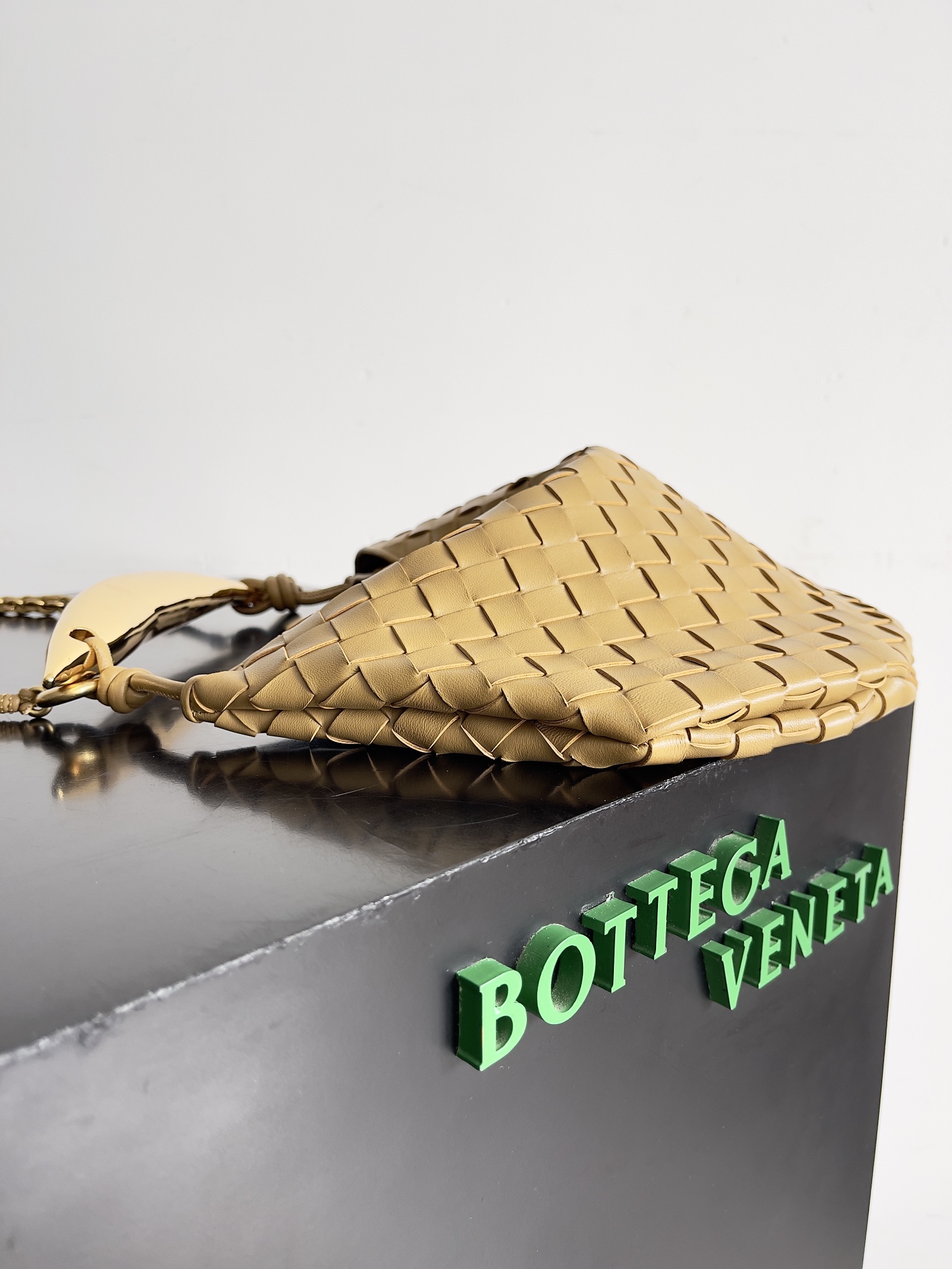 b0tte*a Ven*ta sardine bag-33*20*4cm