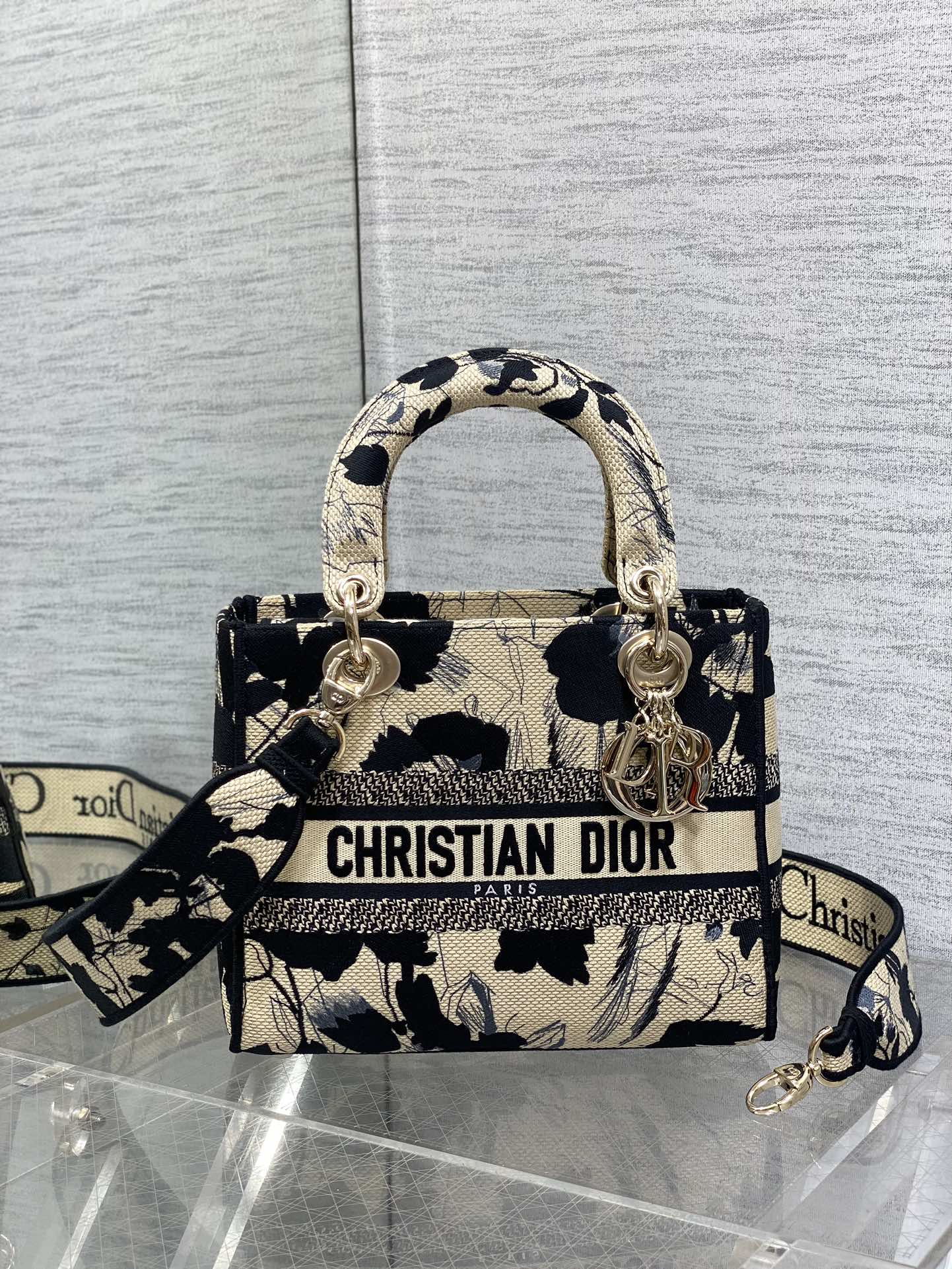 lady D*or handle bag-24cm