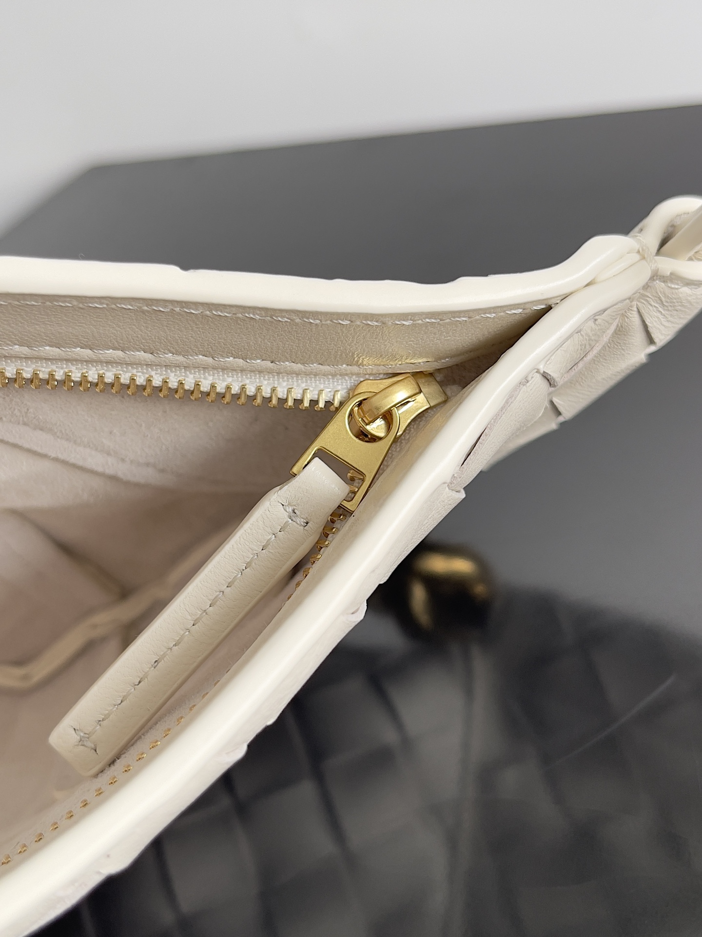 b0tte*a Ven*ta mini solstce bag-28*18*5cm