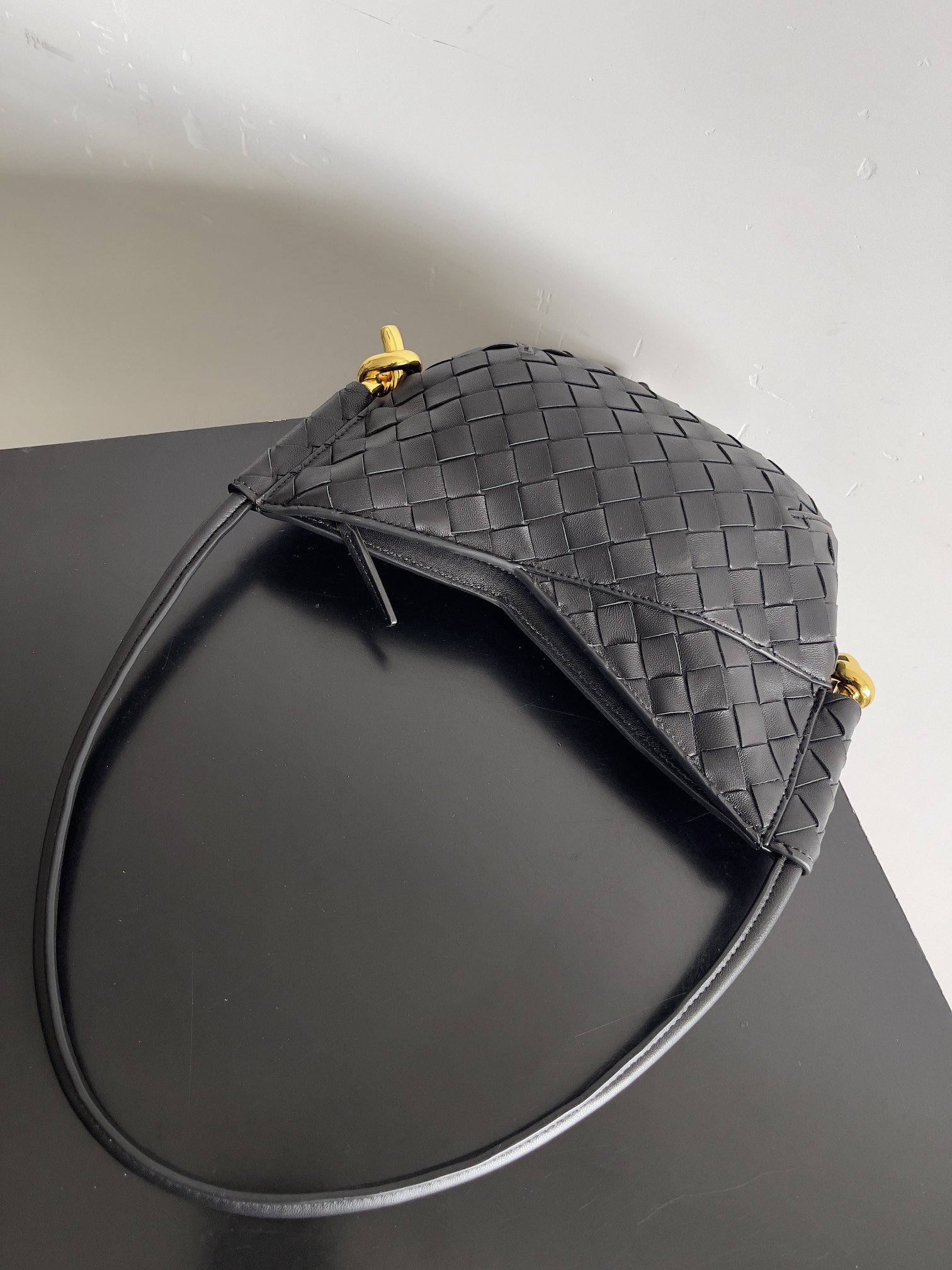 b0tte*a Ven*ta mini solstce bag-28*18*5cm