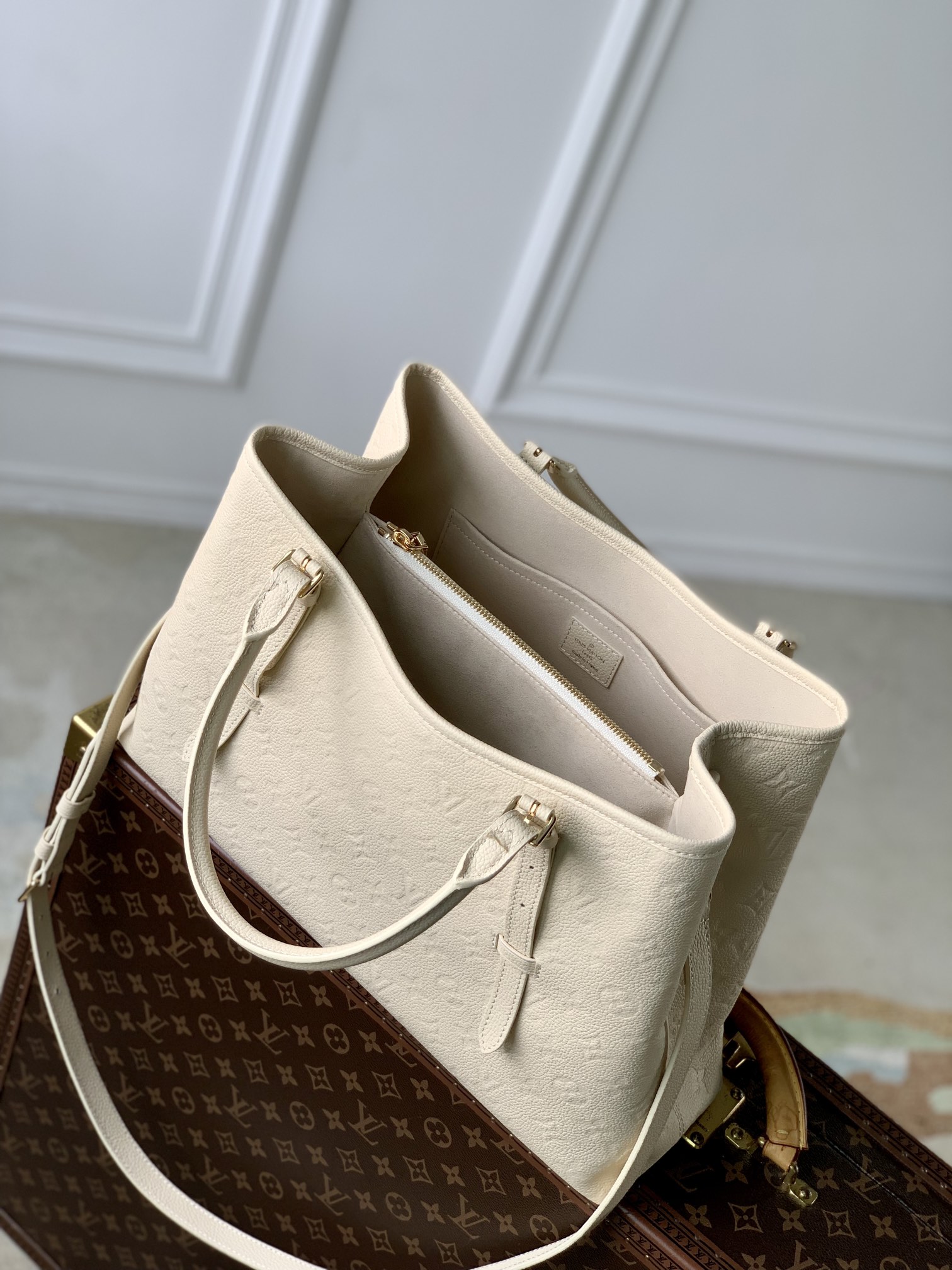 l0*is V*t0n babylone tote-37×26×14cm