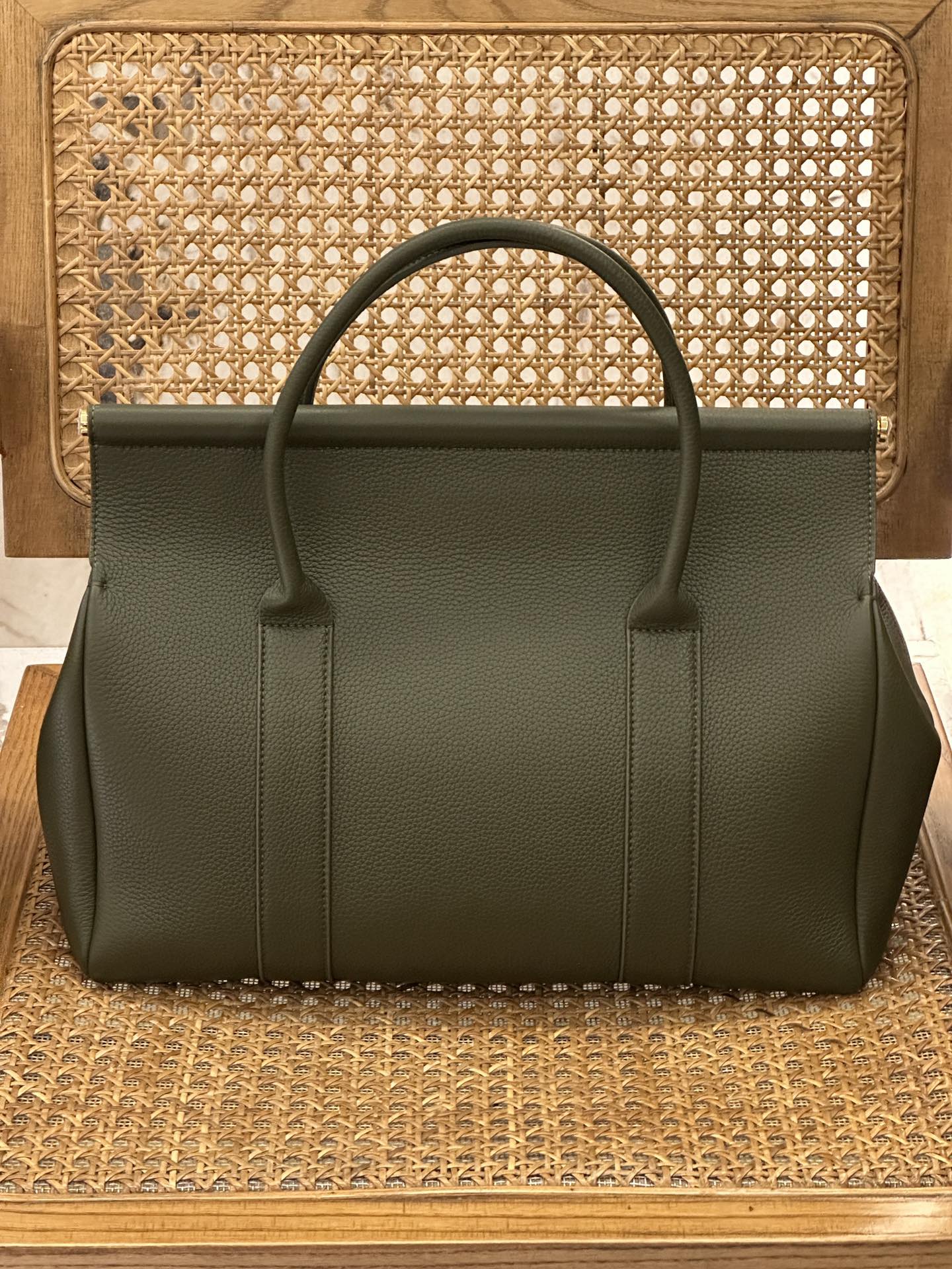 L**o p*ana loom bag l32-33 x 23 x 18cm