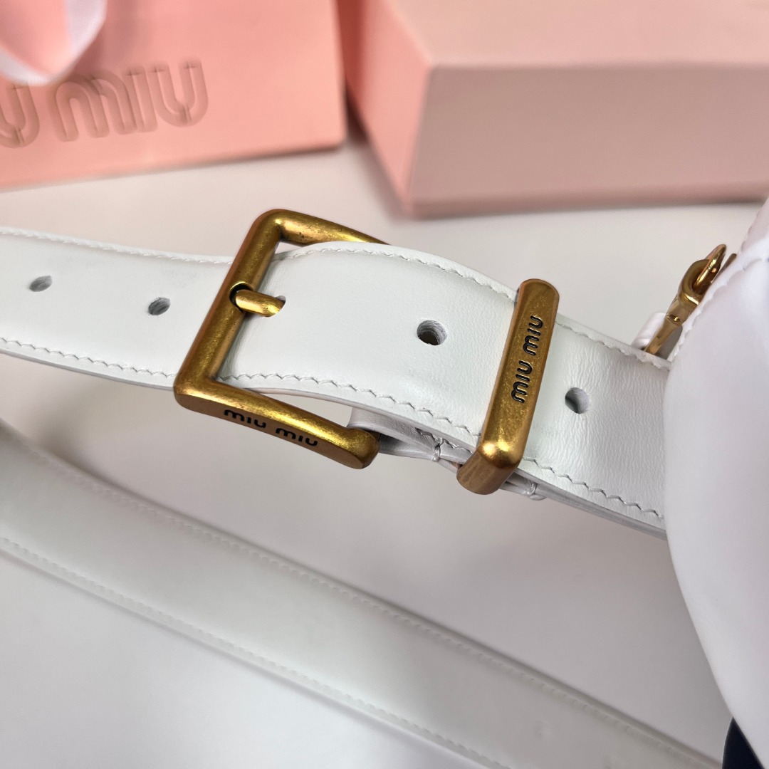 M*um*u belt bag