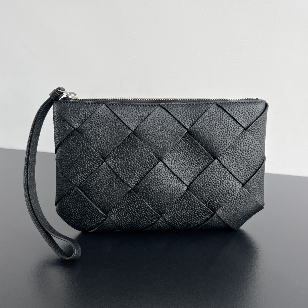 b0tte*a Ven*ta diago pouch-25x16.5x2cm