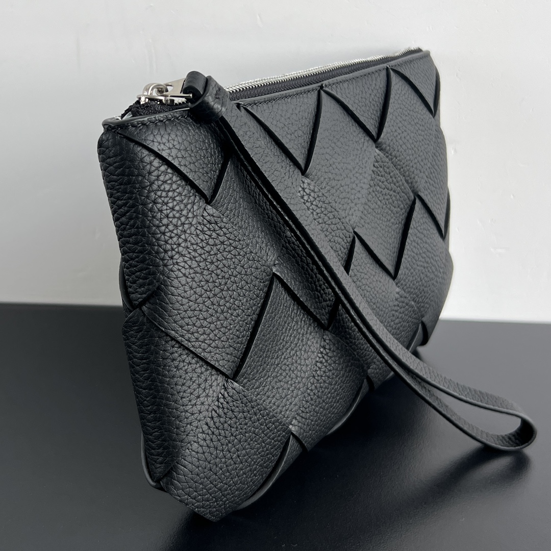 b0tte*a Ven*ta diago pouch-25x16.5x2cm