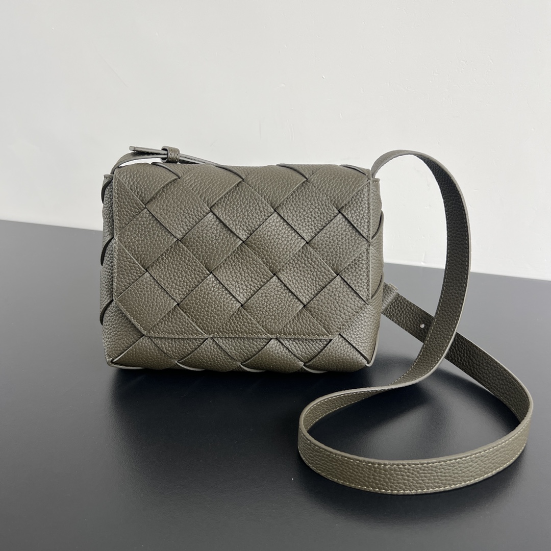 b0tte*a Ven*ta diago crossbody bag-22.5x16.5x5.5cm