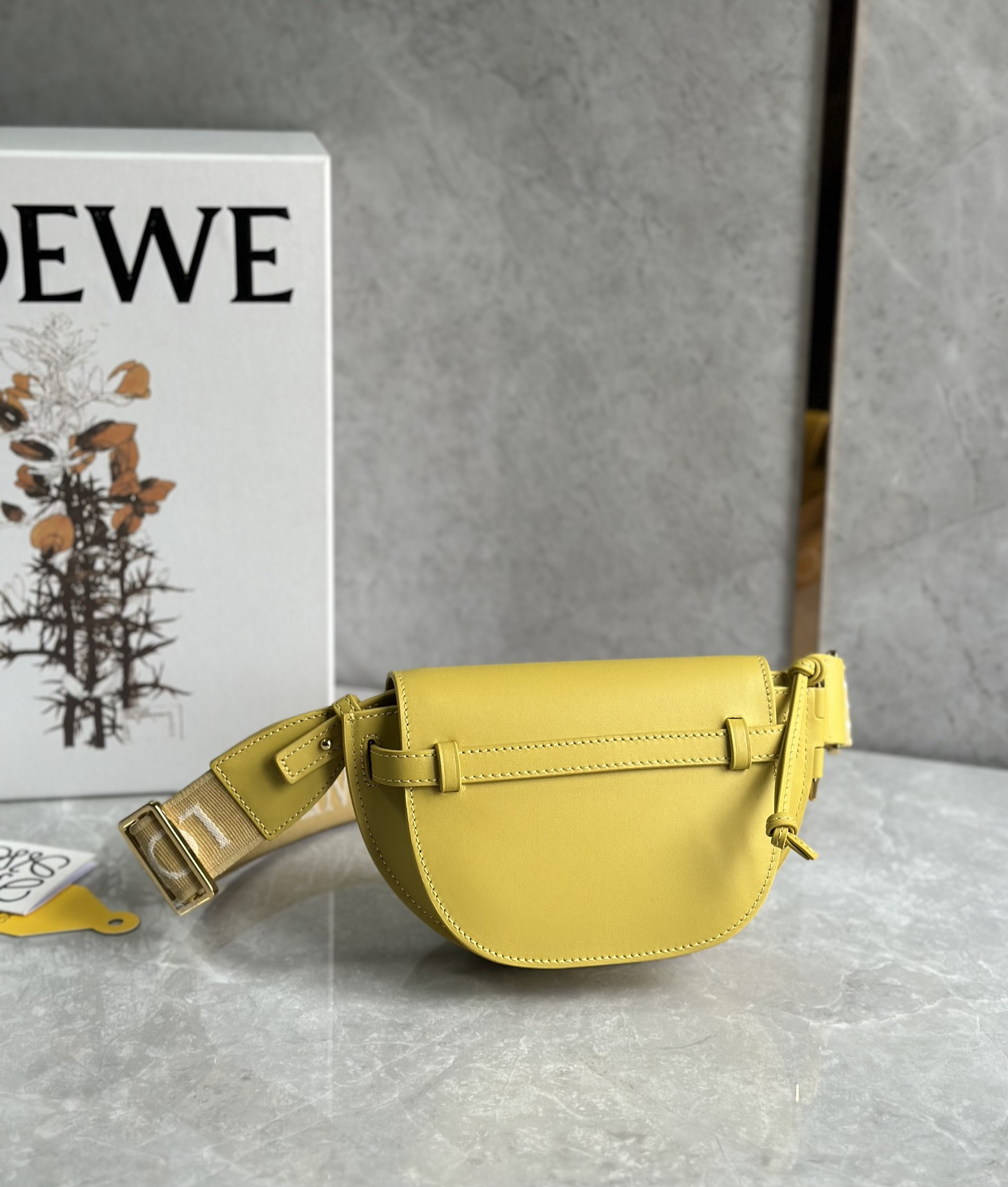 L0ew* mini puzzle gatedual bag-21*12.5*9cm