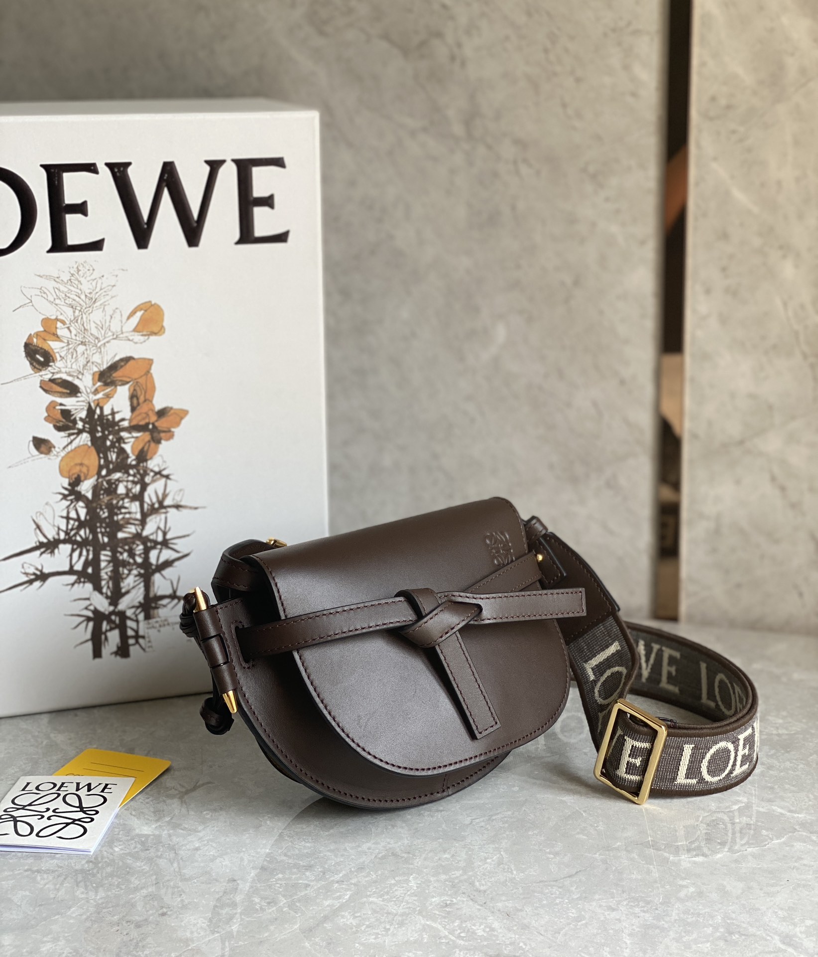 L0ew* mini puzzle gatedual bag-21*12.5*9cm