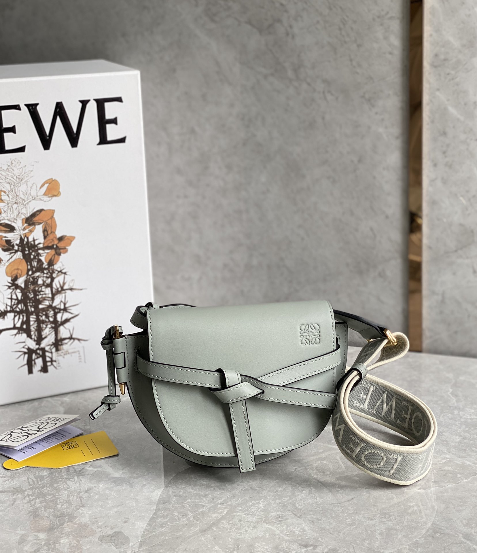 L0ew* mini puzzle gatedual bag-21*12.5*9cm
