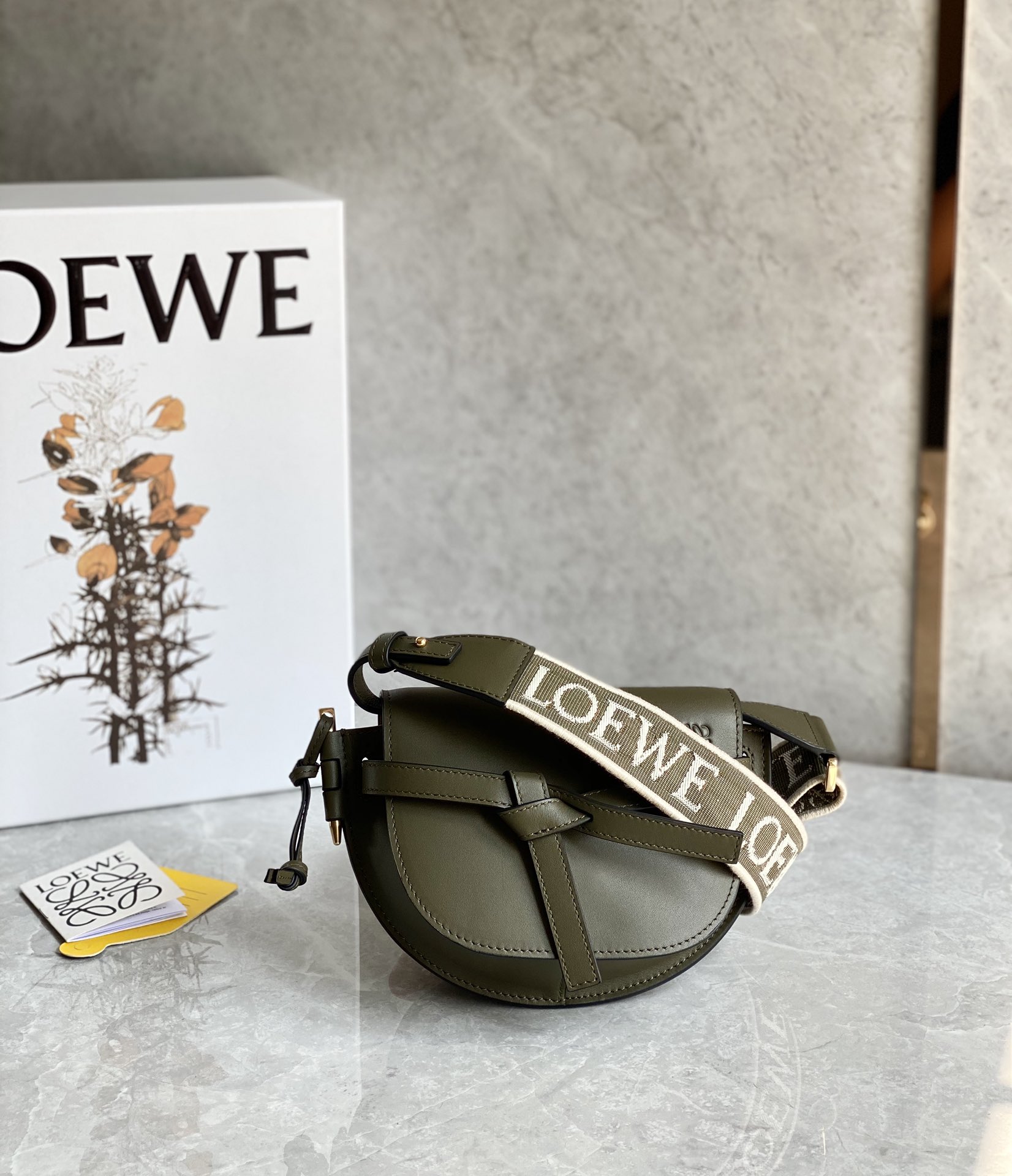 L0ew* mini puzzle gatedual bag-21*12.5*9cm
