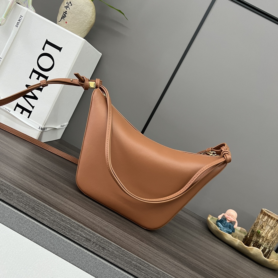 L0ew* hammock hobo bag-28*17*9.5cm