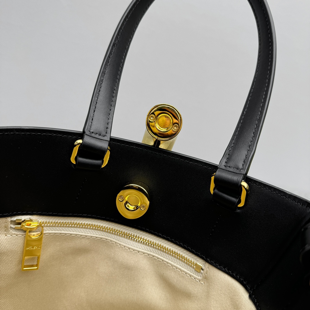 Ja*qvemvs le petit bambo bag-10*10*20cm