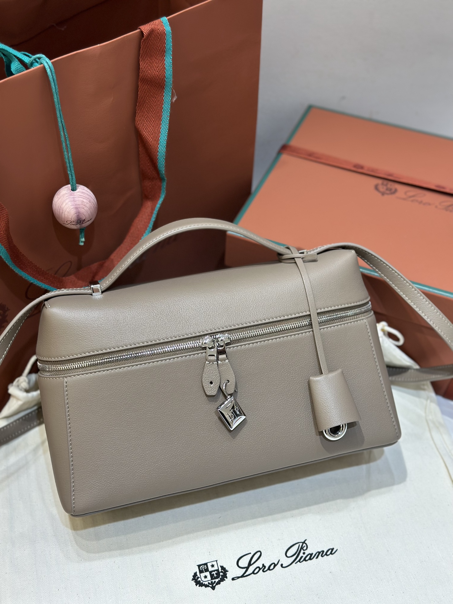L**o p*ana extra bag l27-16*27*10cm