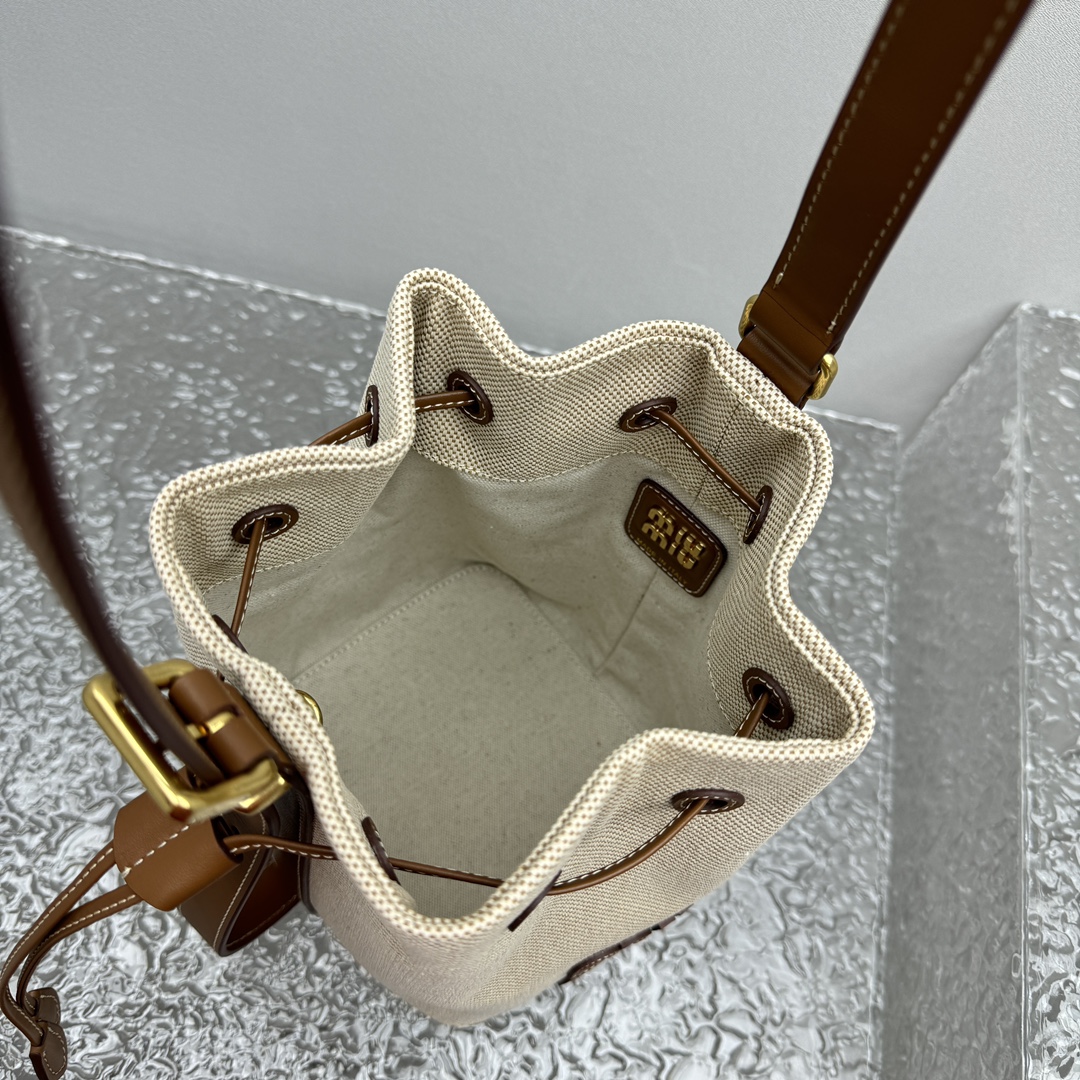 M*um*u bucket-16*14*23cm