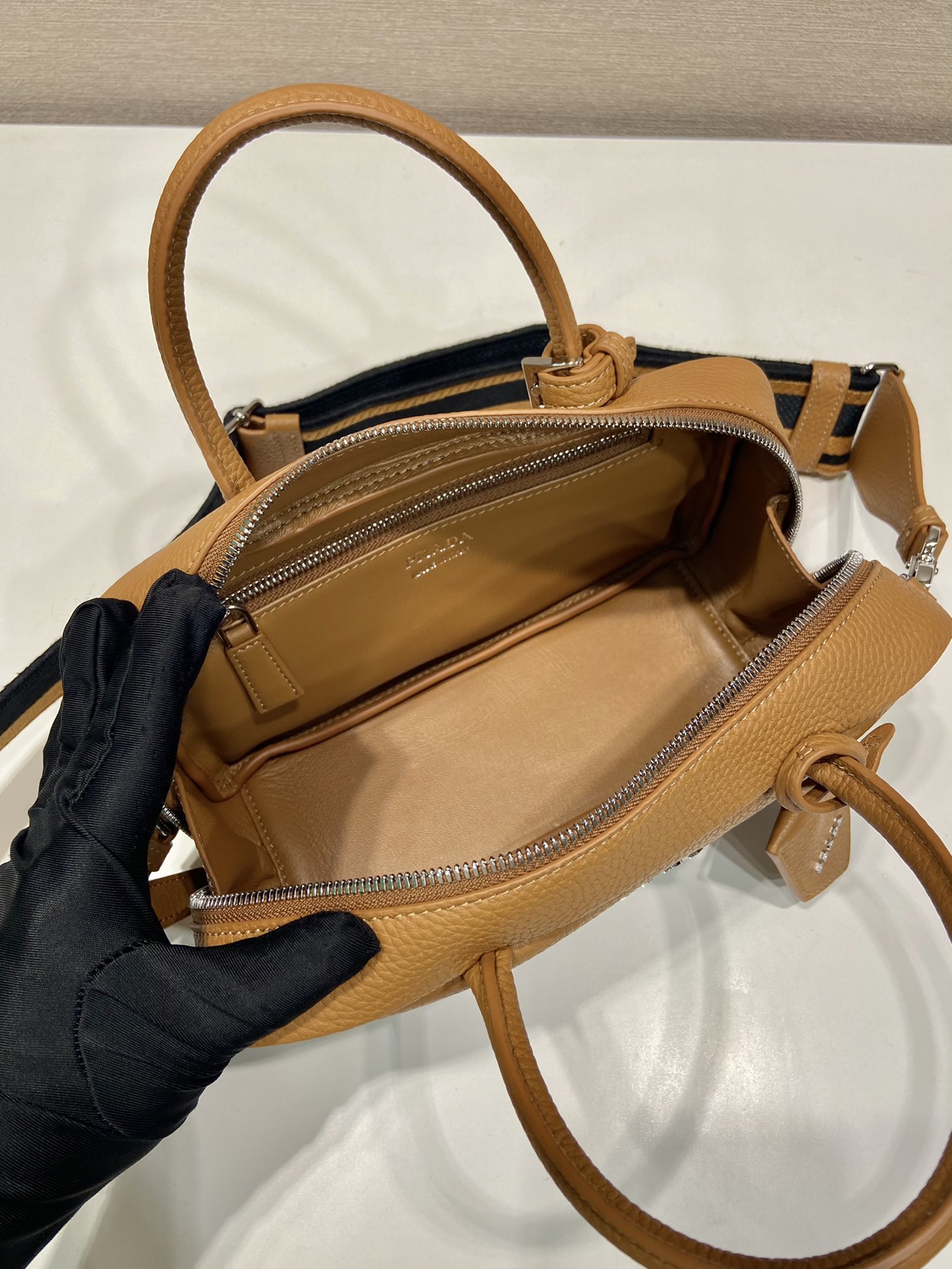 Pra*a top handbags-1bb102-24*12*8.5cm