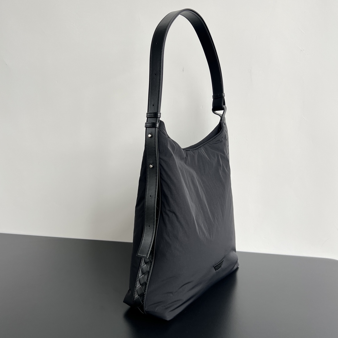 b0tte*a Ven*ta large crossroad bag-45*43*12cm