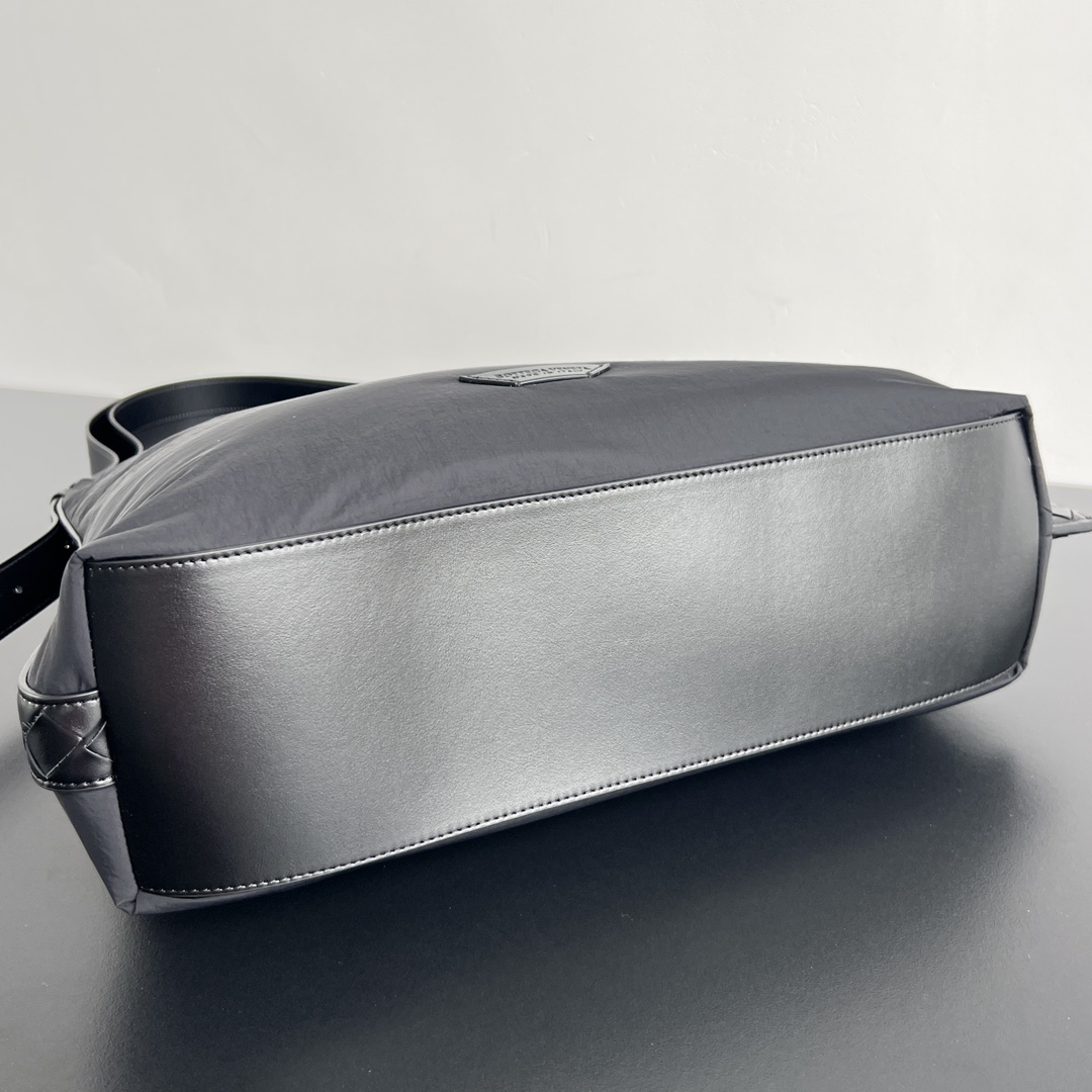b0tte*a Ven*ta large crossroad bag-45*43*12cm