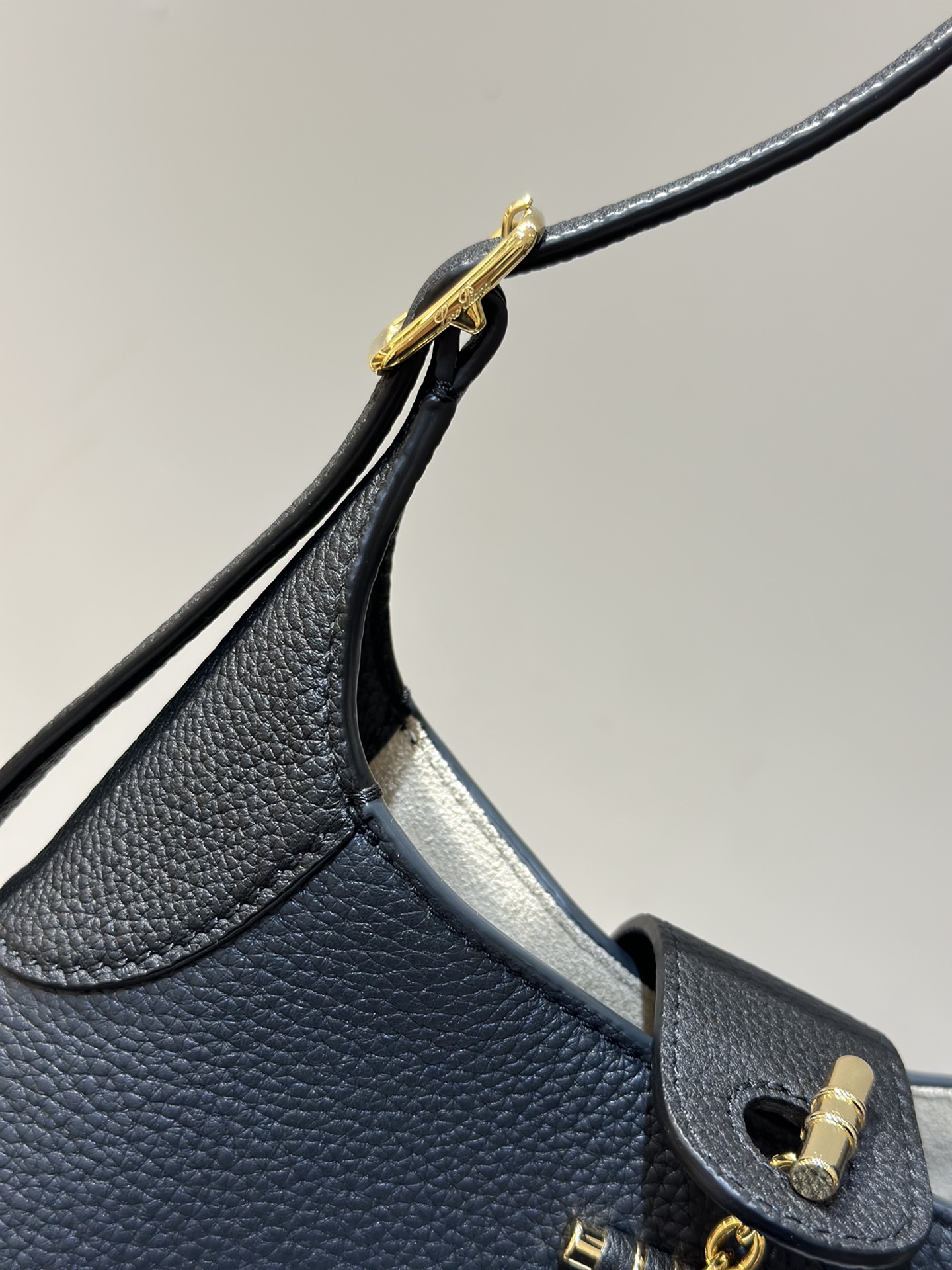 L0r0 P1ana bobbin bag-19*6*16cm