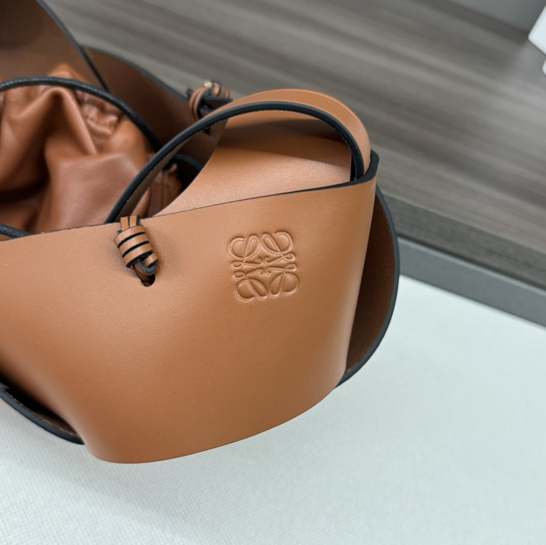 Lowee Debossed Textured Bag-38*18*17CM