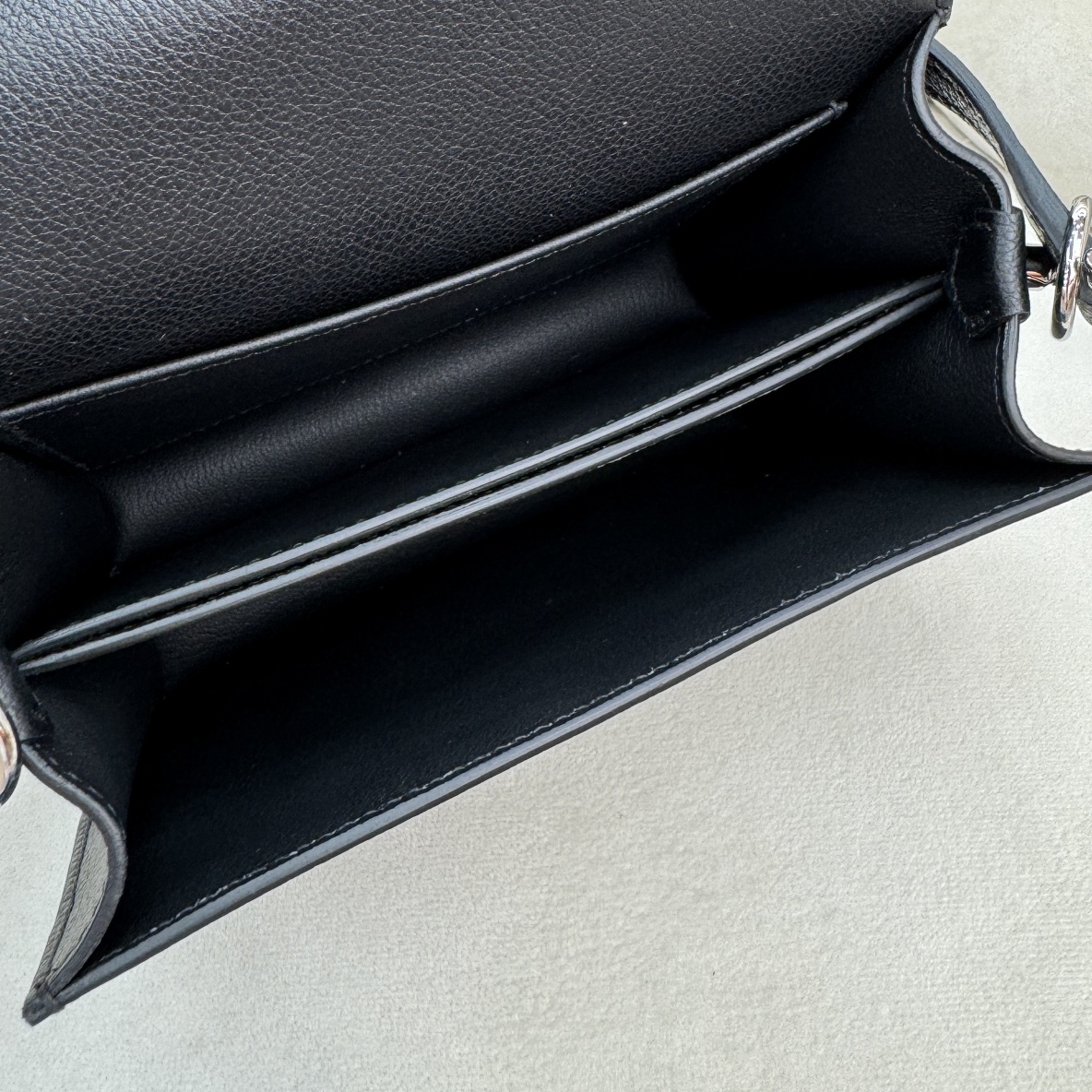 H**me5 roulis bag