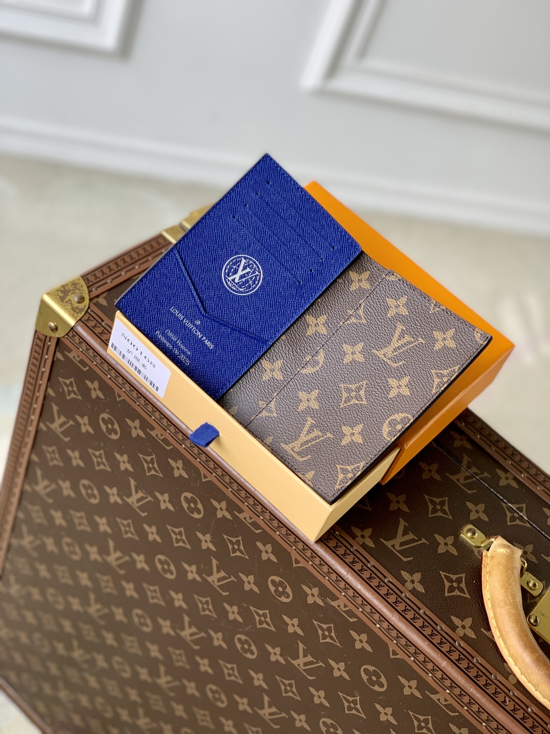 LV Passort Card-N00168-14 x 2.5 x 10CM