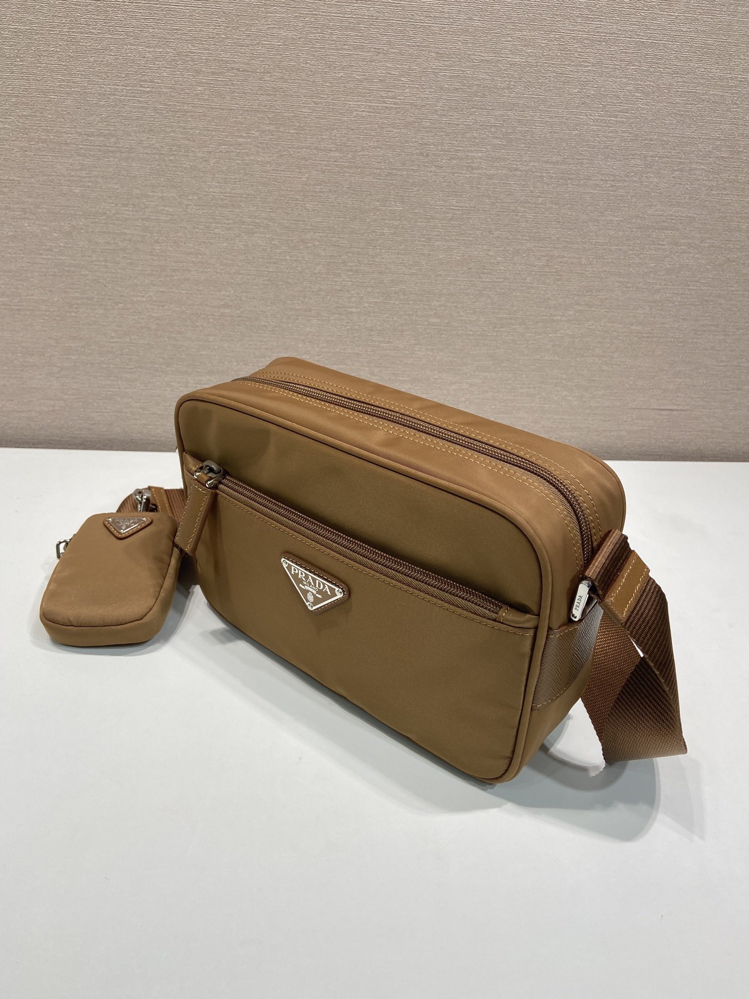 Pra*a 1bc167 crossbody bag -23*15*7cm