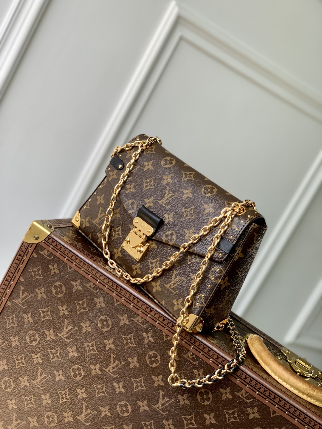 l0vis Vvtt0n trunkie monogram - women - handbags -27 x 16 x 8cm