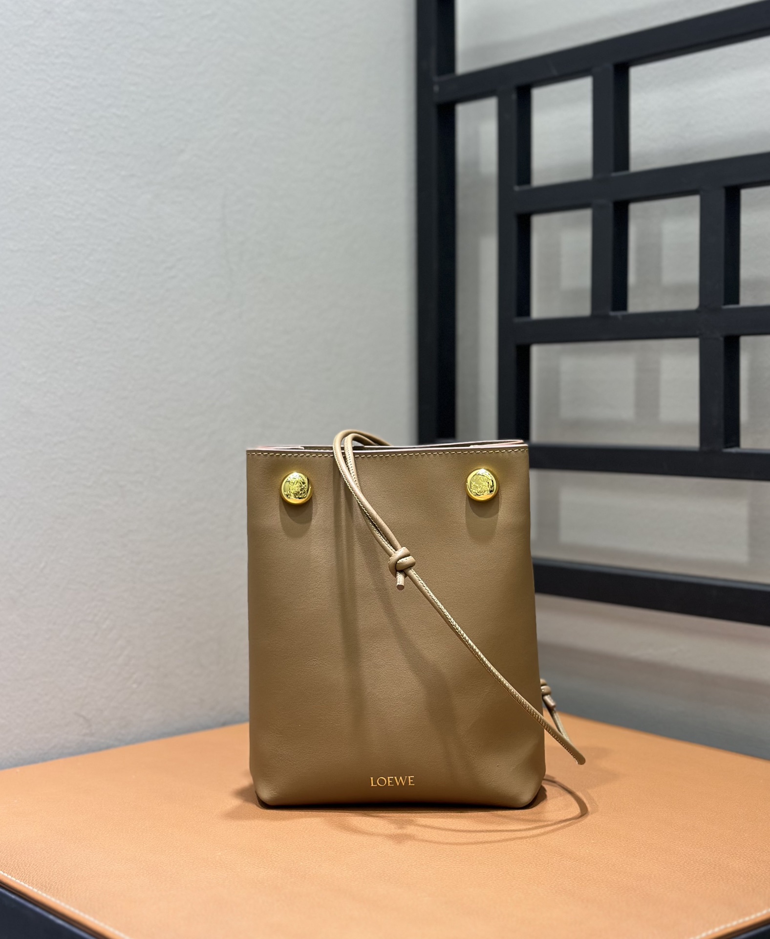 Lowee Pebble Bag-17*7*21.5CM