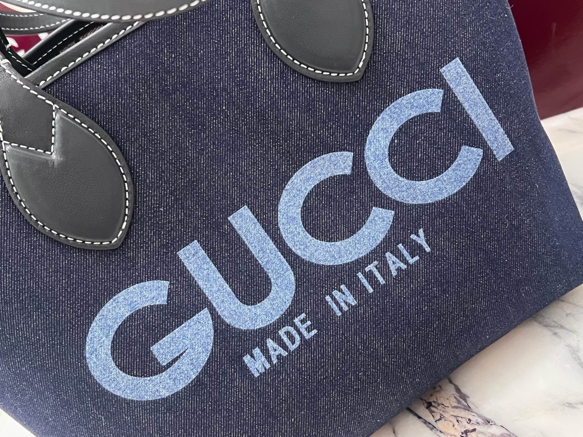 gv*c* totissima small reversible tote in dark blue De*1m -22*19*18cm