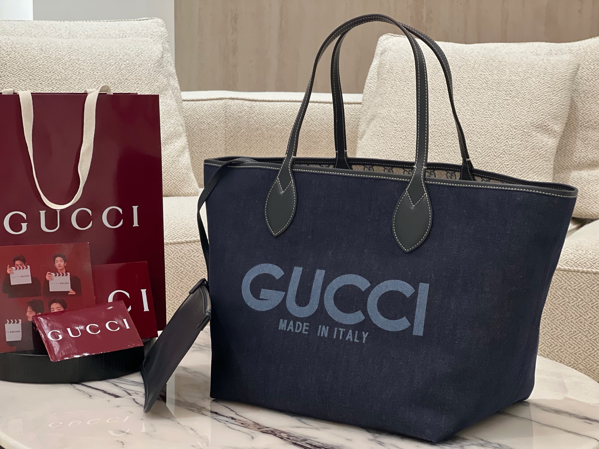 gv*c* totissima reversible tote in dark blue De*1m -30.5 × 28 × 27cm
