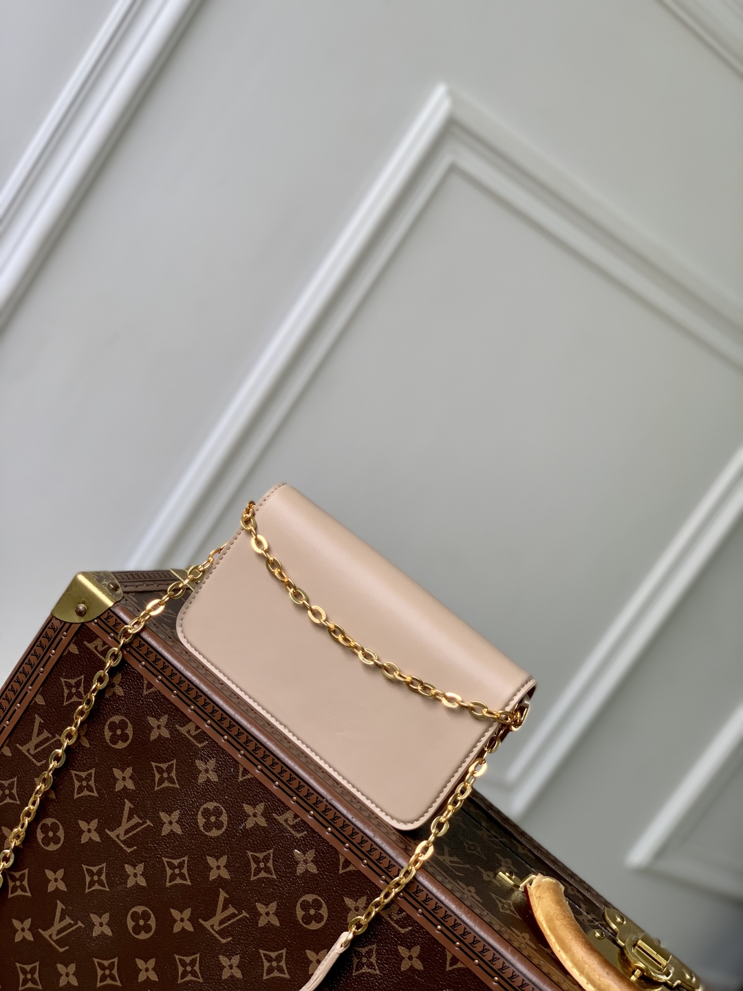 L0vis vuitt*n bloom wallet on chain bag -m14851-11.5 x 4 x 20 cm