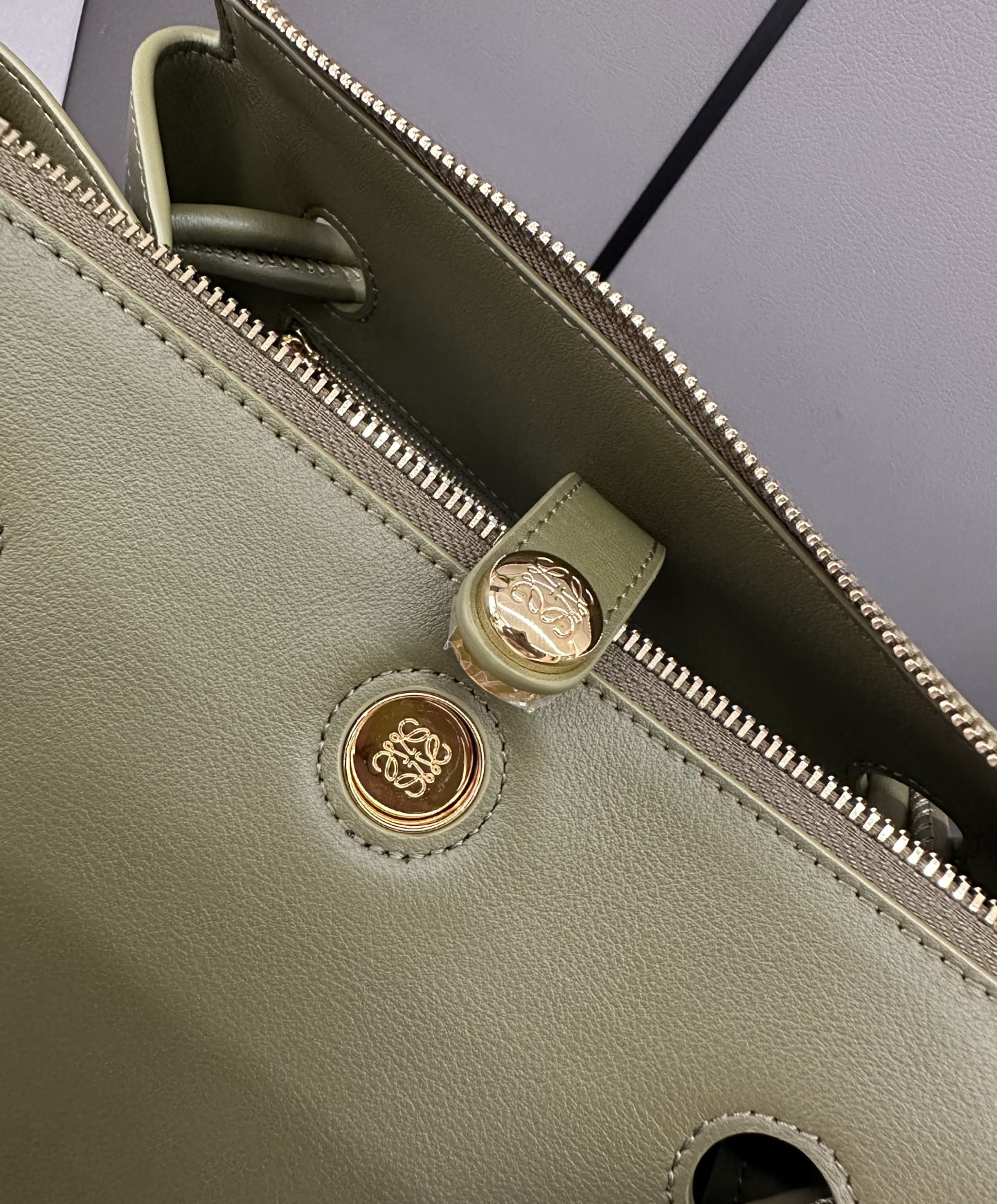 Lowee Madrid Bag-23.5*10*19CM