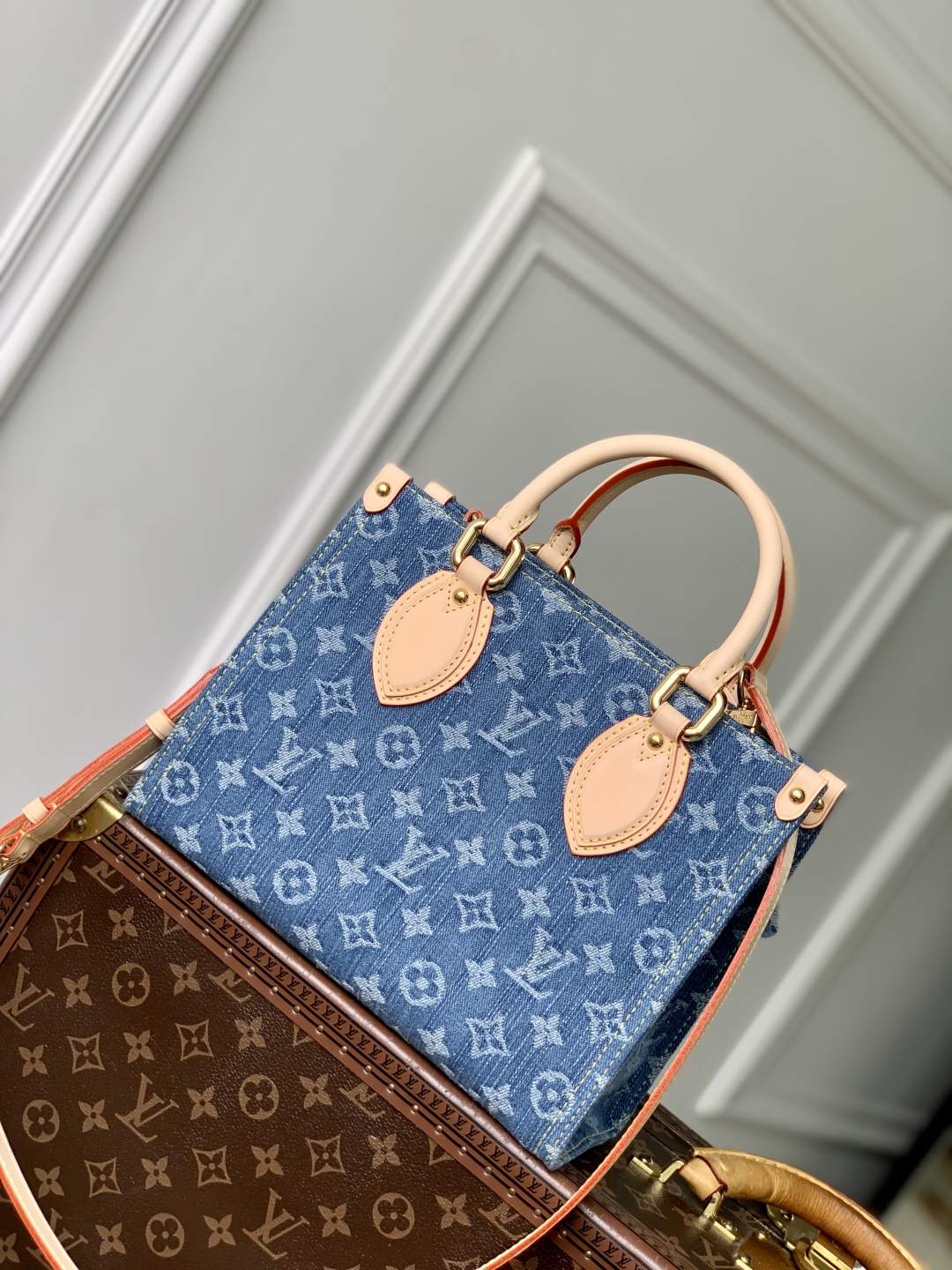 l0vis Vvtt0n onthego handbag-4633-19 x 11.5 x 25cm