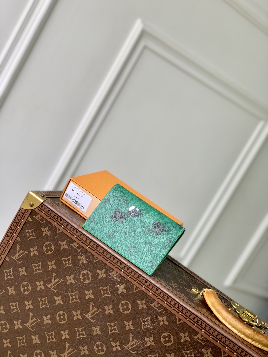 l0vis Vvtt0n wallet-14 x 2.5 x 10cm